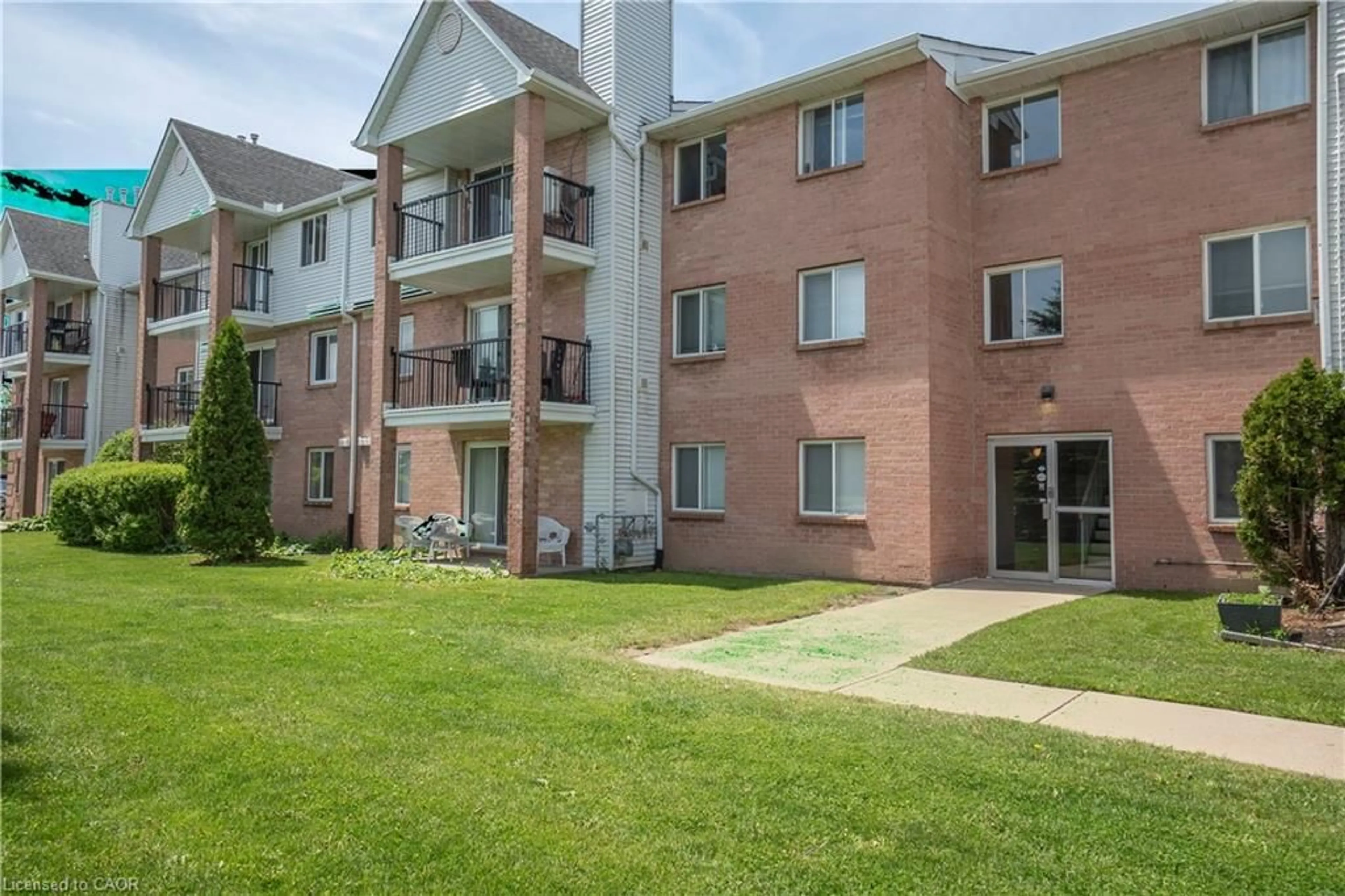 Patio, unknown for 1096 Jalna Blvd #87, London Ontario N6E 3B8