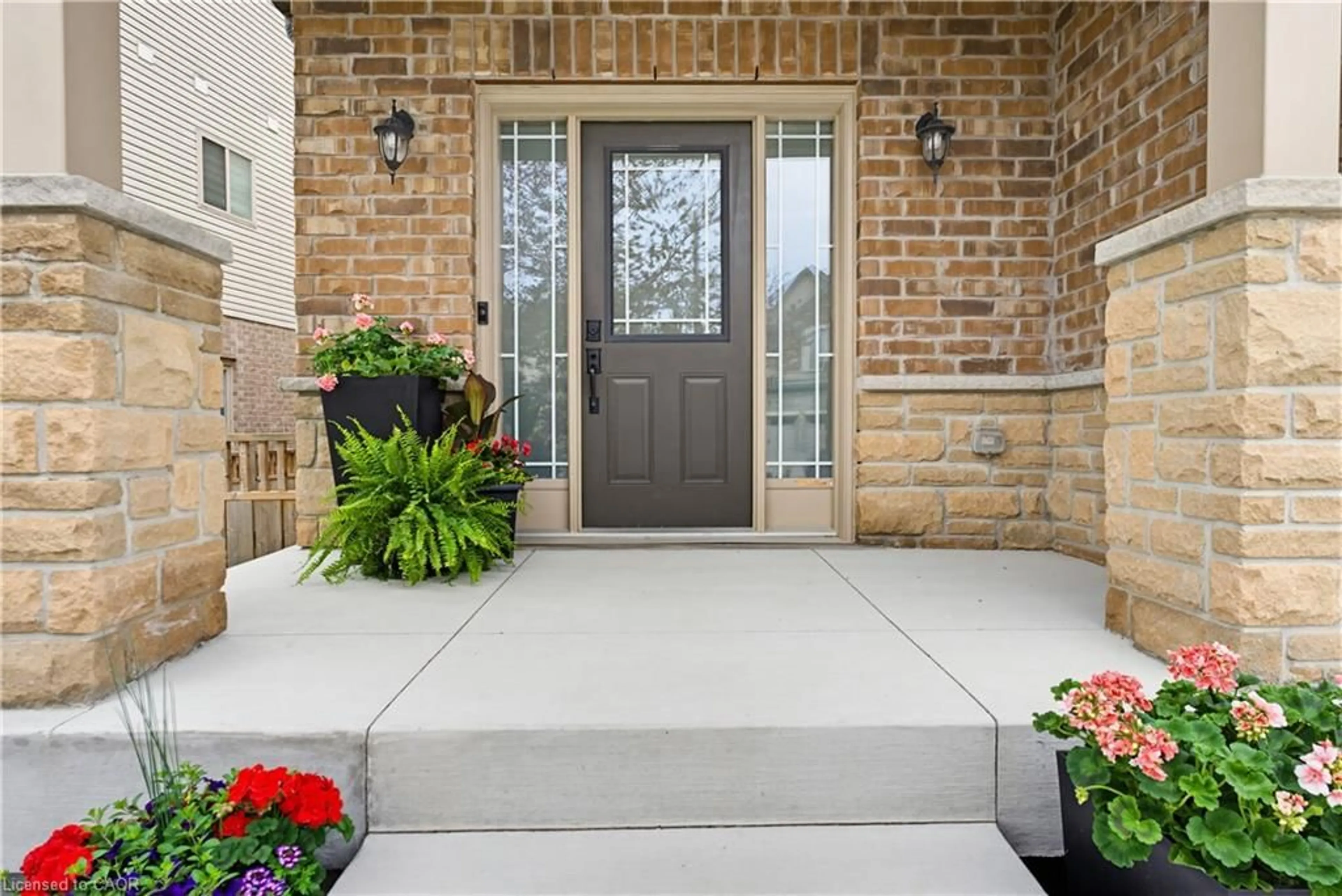 Indoor entryway for 755 Pasture Rose St, Waterloo Ontario N2V 0C4
