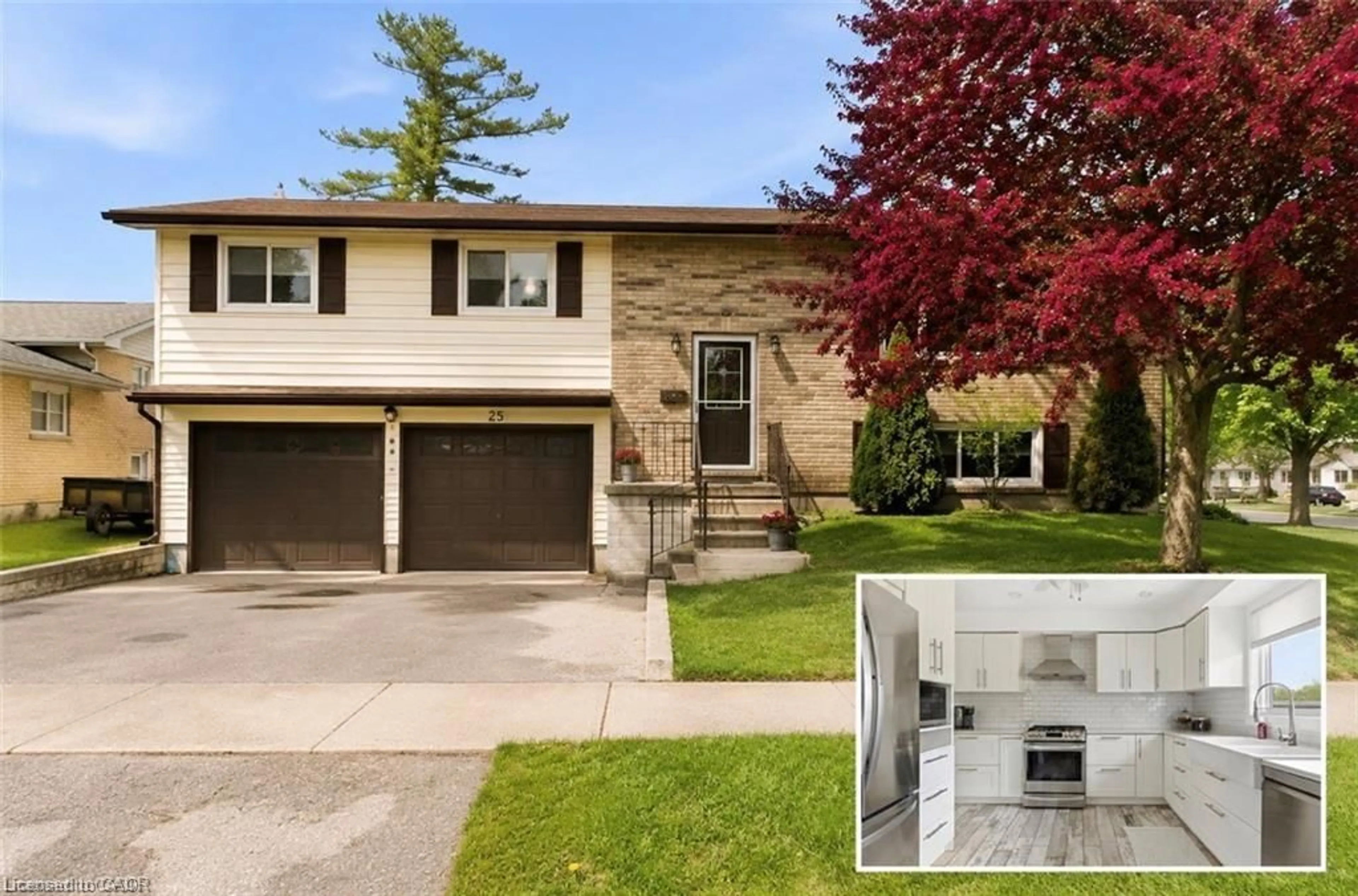 Home with vinyl exterior material, street for 25 Greenock Dr, Kitchener Ontario N2E 2J9