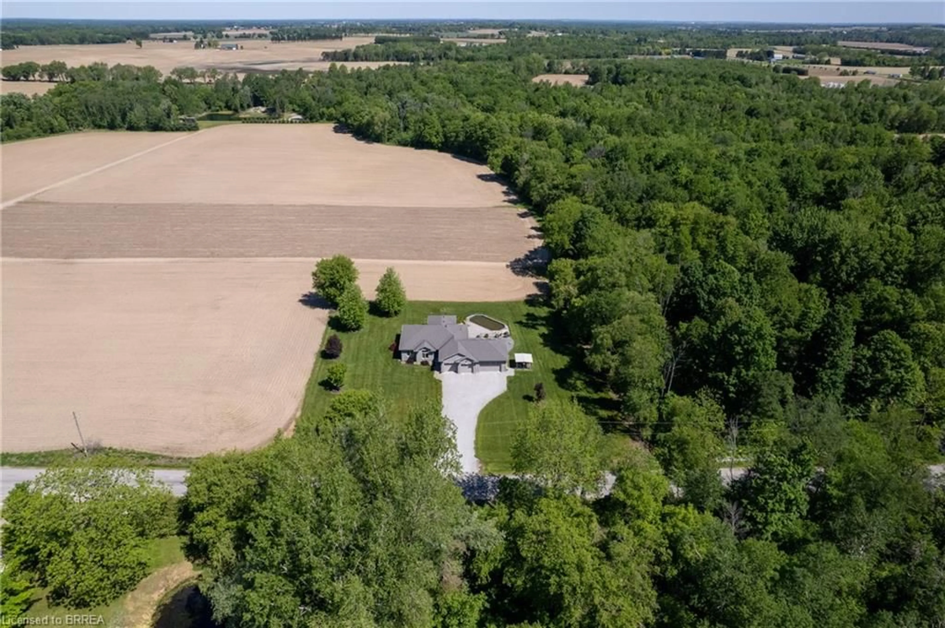 A pic from outside/outdoor area/front of a property/back of a property/a pic from drone, unknown for 1827 Windham Road 3, Scotland Ontario N0E 1R0