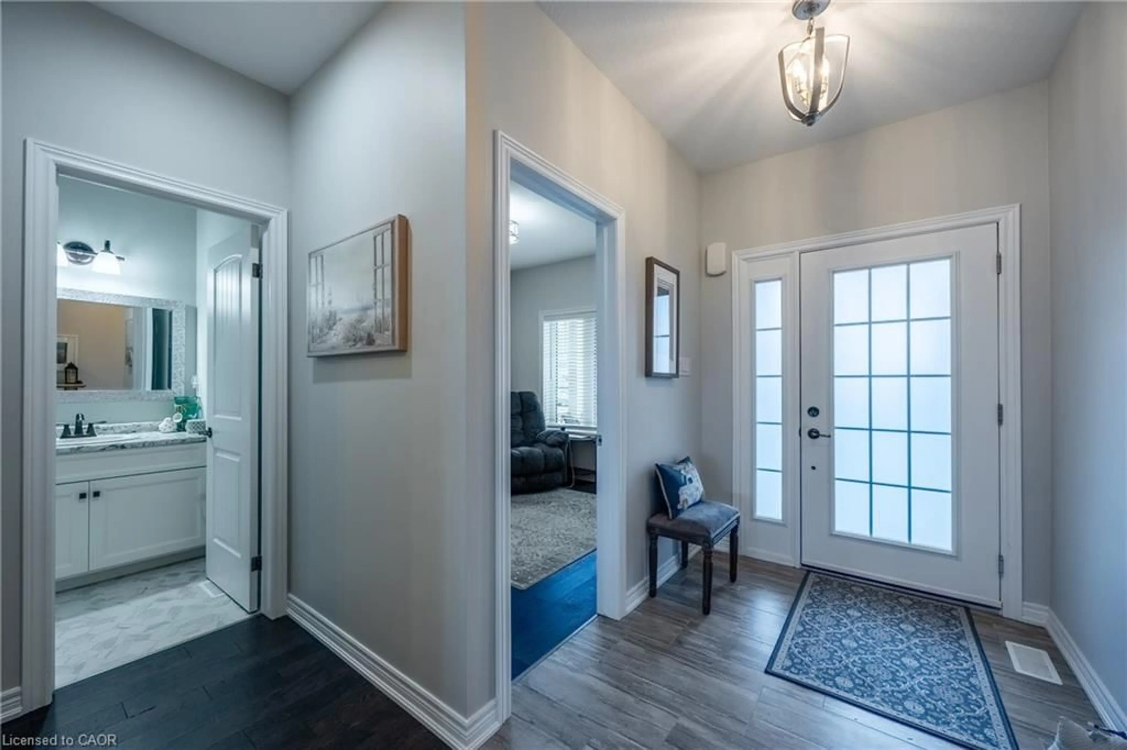 Indoor entryway for 86 Regatta Dr, Port Dover Ontario N0A 1N3