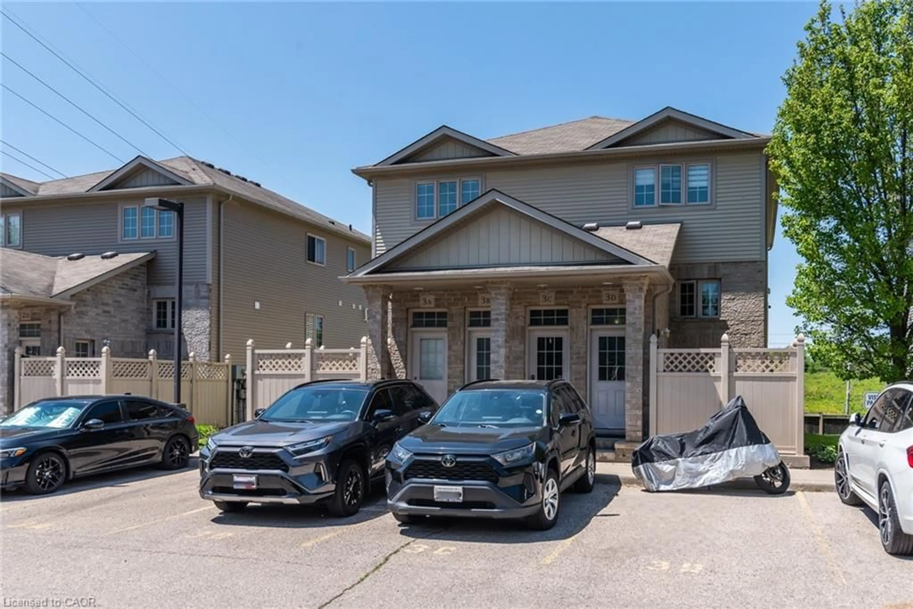 A pic from outside/outdoor area/front of a property/back of a property/a pic from drone, street for 1941 Ottawa St #3B, Kitchener Ontario N2E 0C2