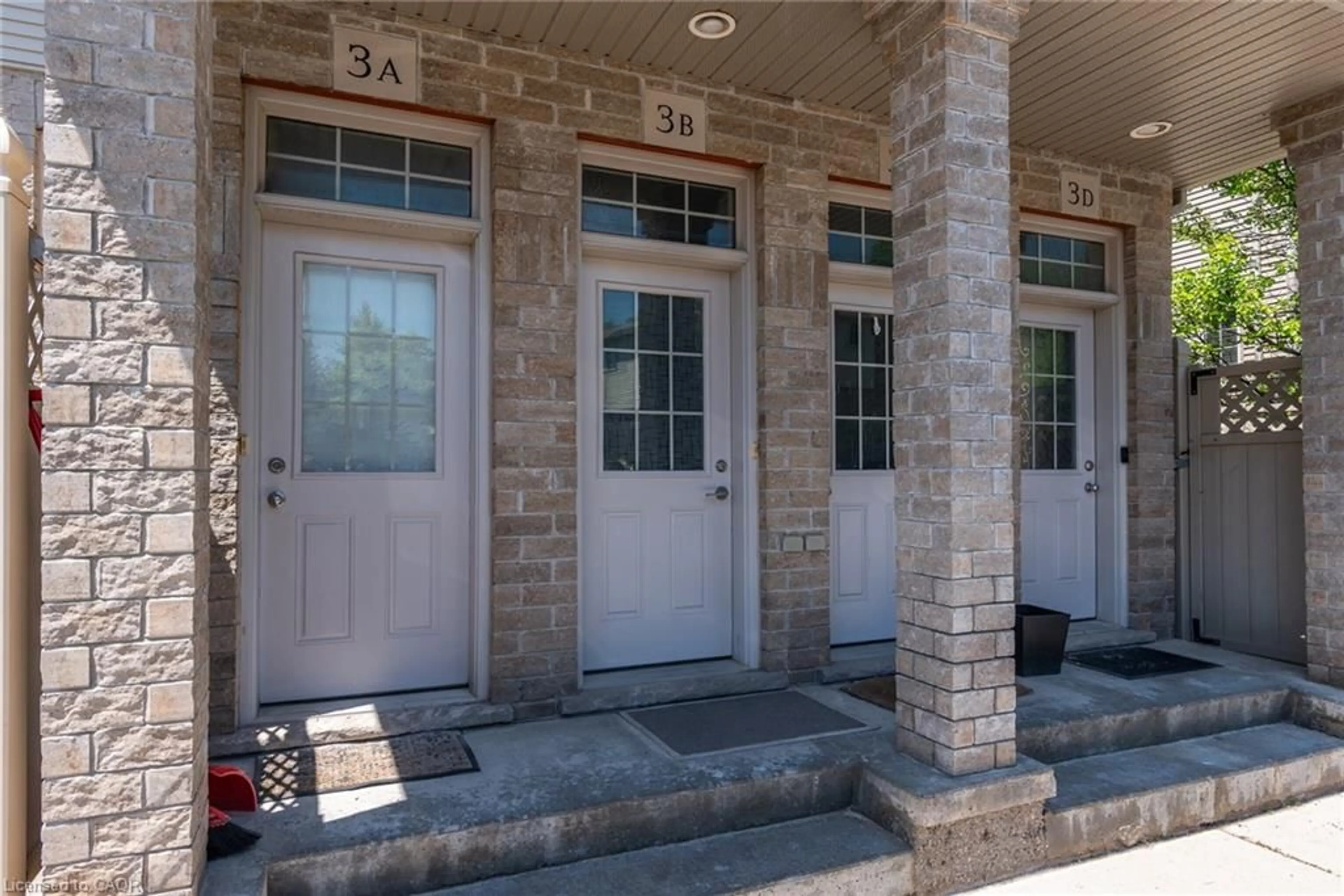 Unknown for 1941 Ottawa St #3B, Kitchener Ontario N2E 0C2