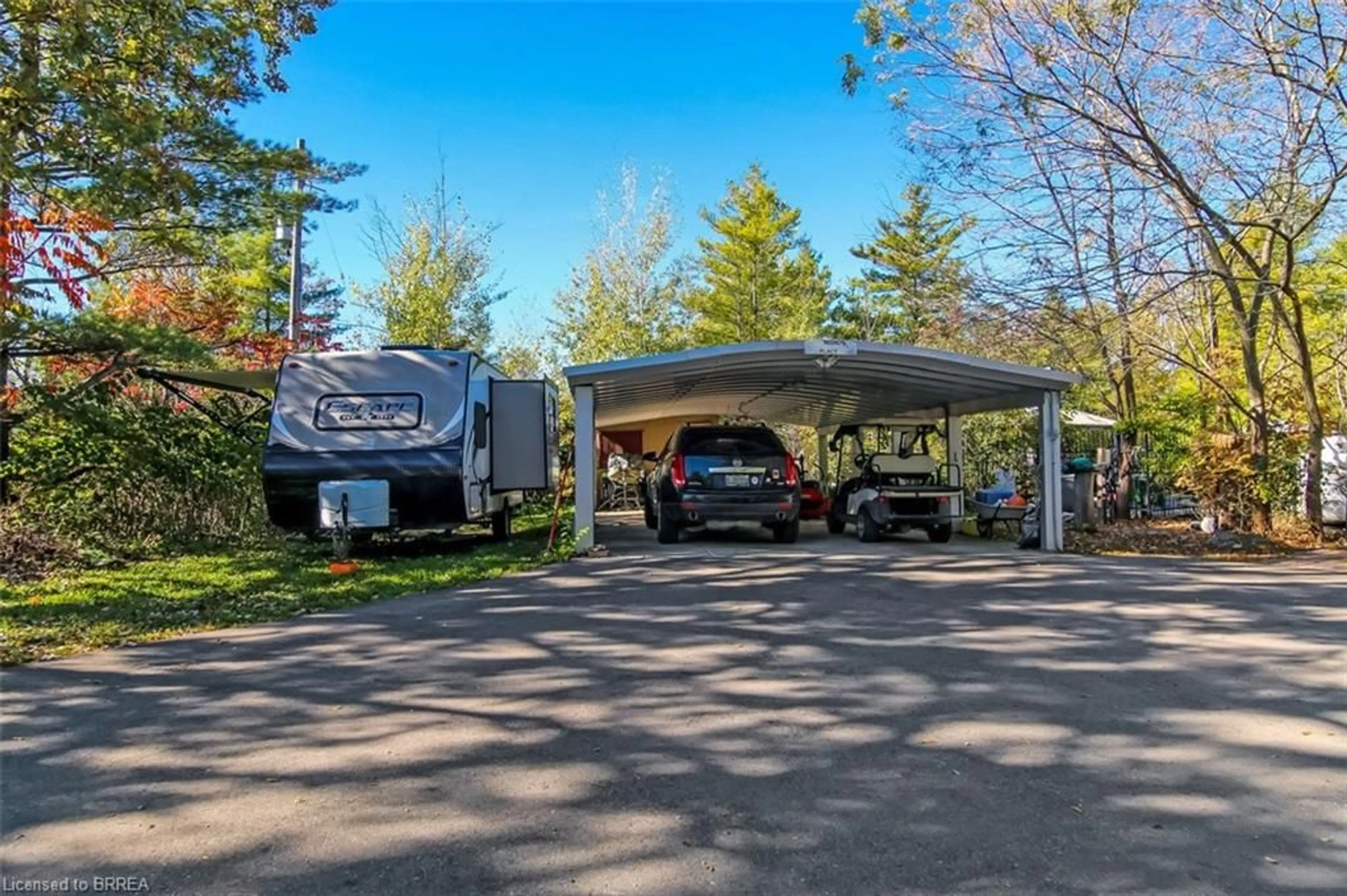 Indoor garage for 999 5 Conc, Flamborough Ontario L9H 5E2