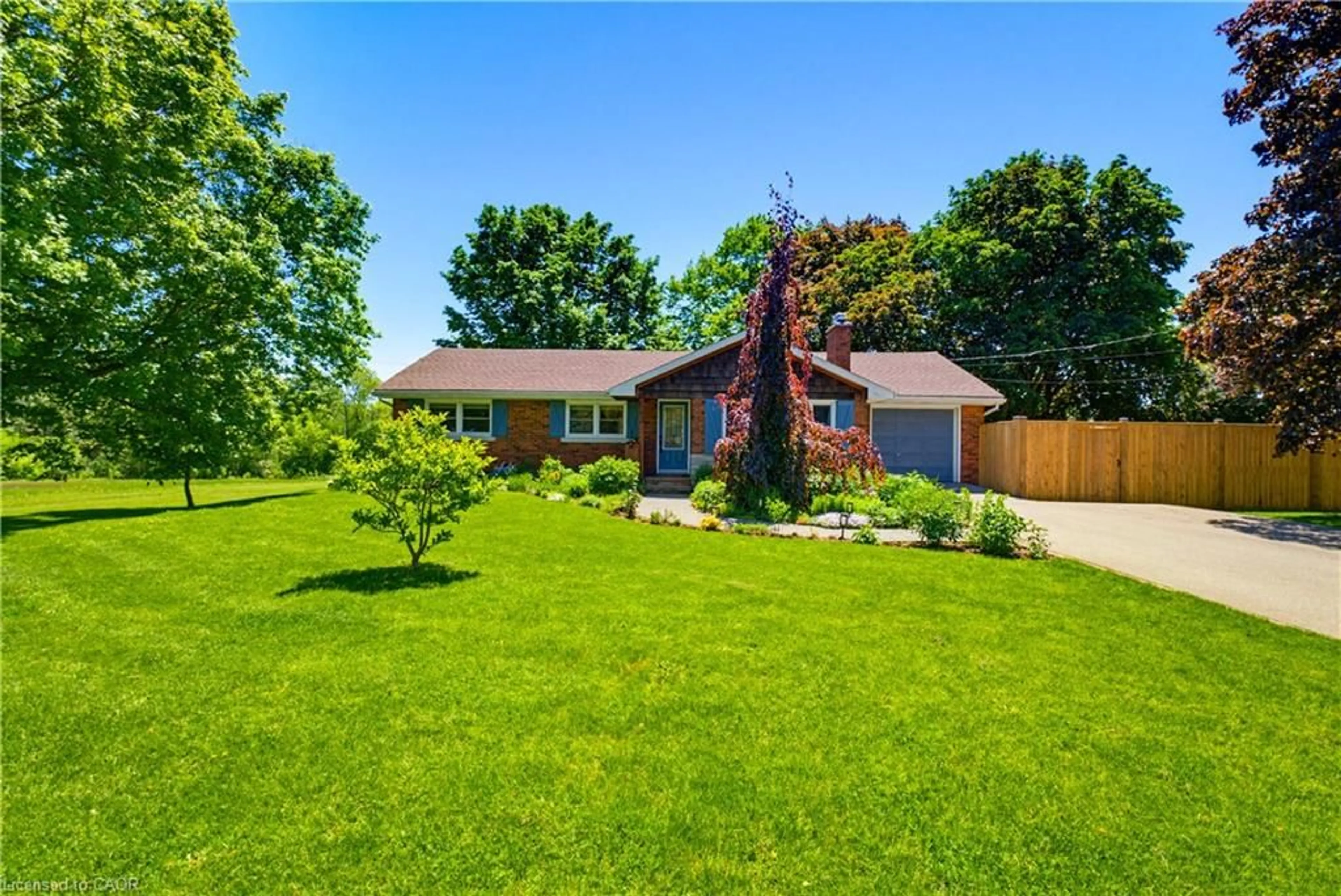 A pic from outside/outdoor area/front of a property/back of a property/a pic from drone, street for 662 Glen Morris Rd, Glen Morris Ontario N0B 1W0
