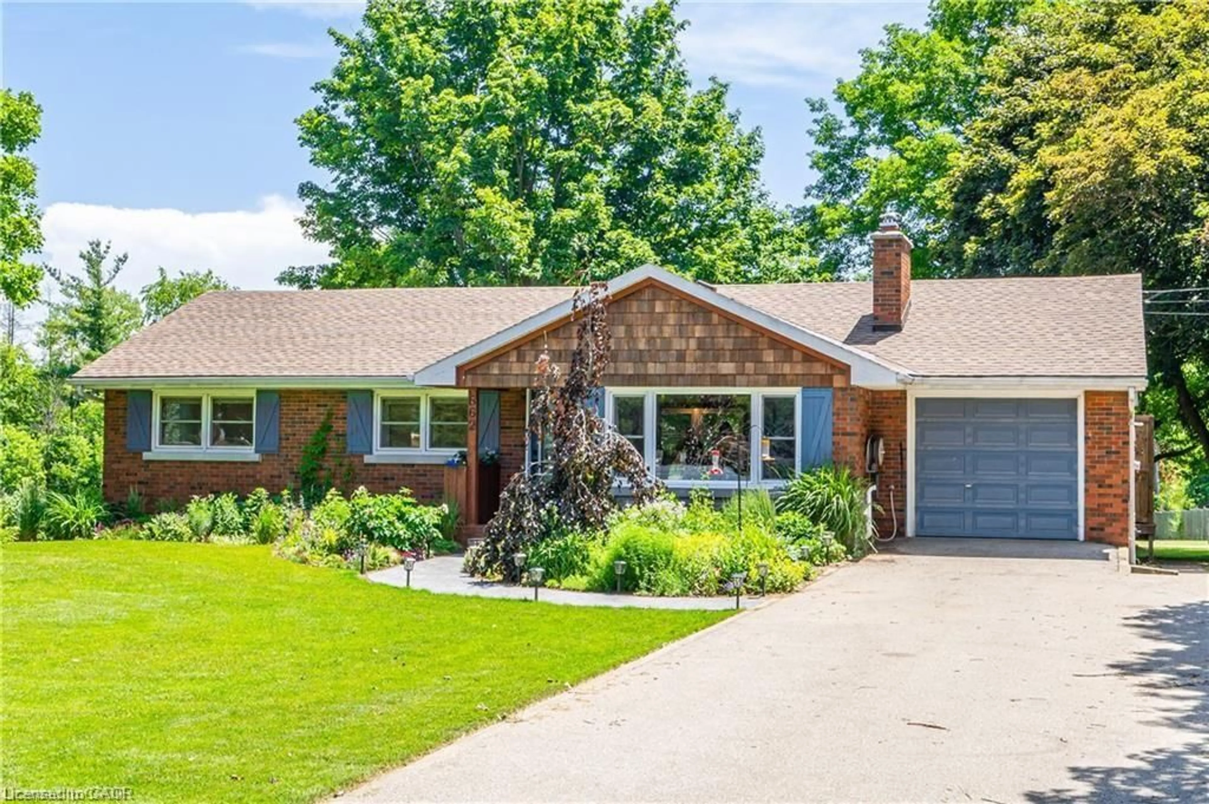 Home with brick exterior material, street for 662 Glen Morris Rd, Glen Morris Ontario N0B 1W0