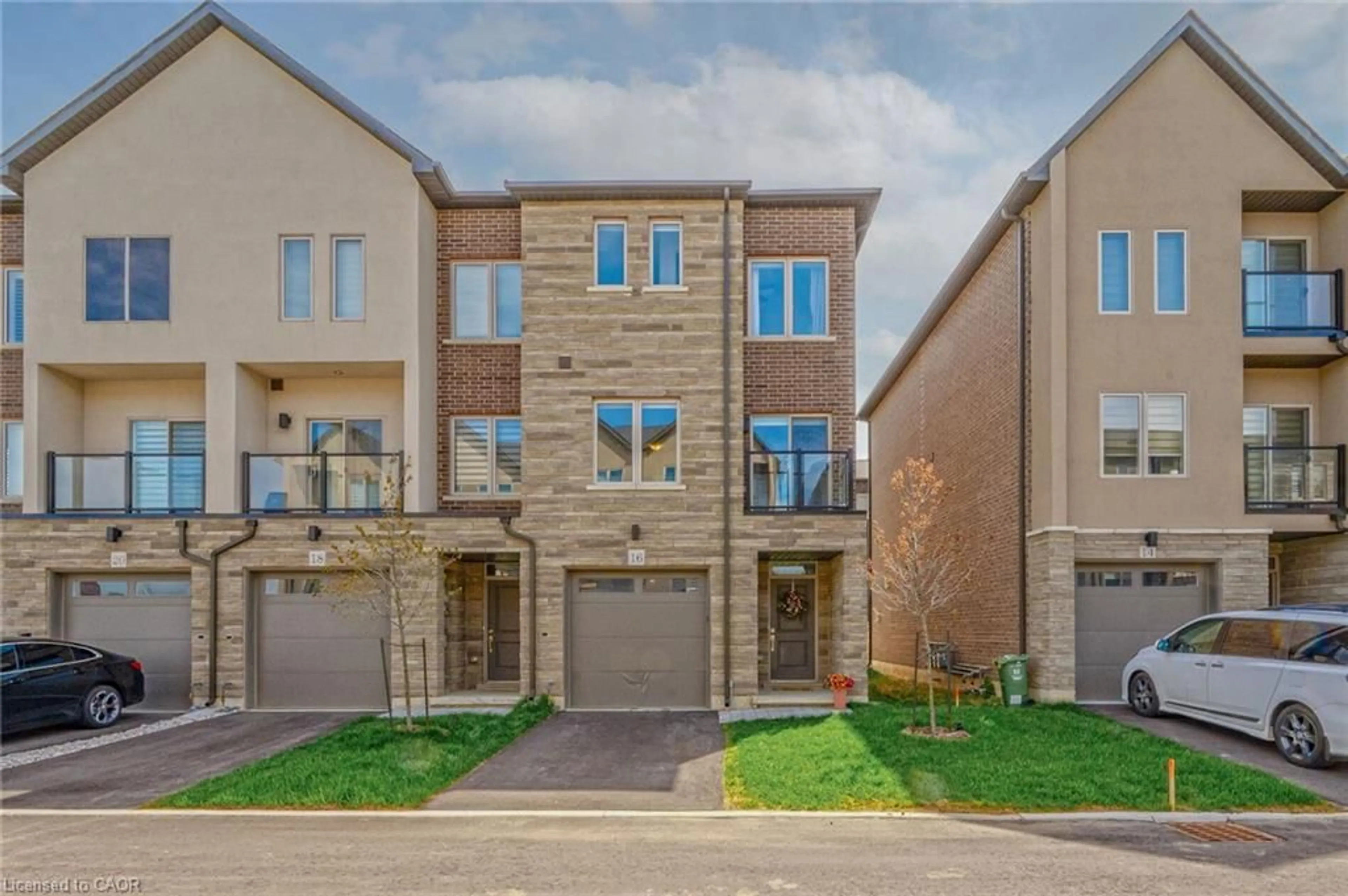 Unknown for 16 Raspberry Lane, Mount Hope Ontario L0R 1W0