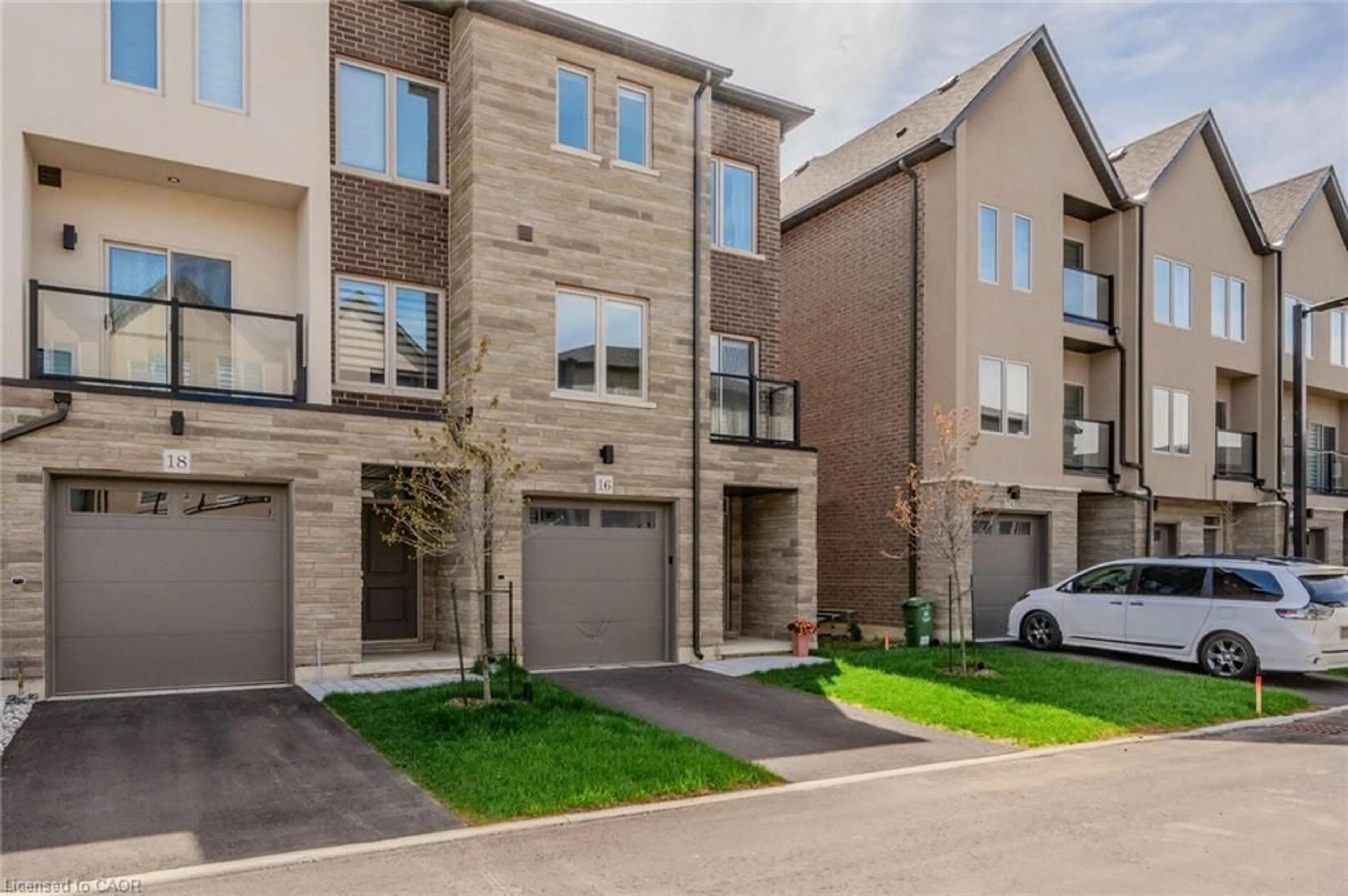 Unknown for 16 Raspberry Lane, Mount Hope Ontario L0R 1W0