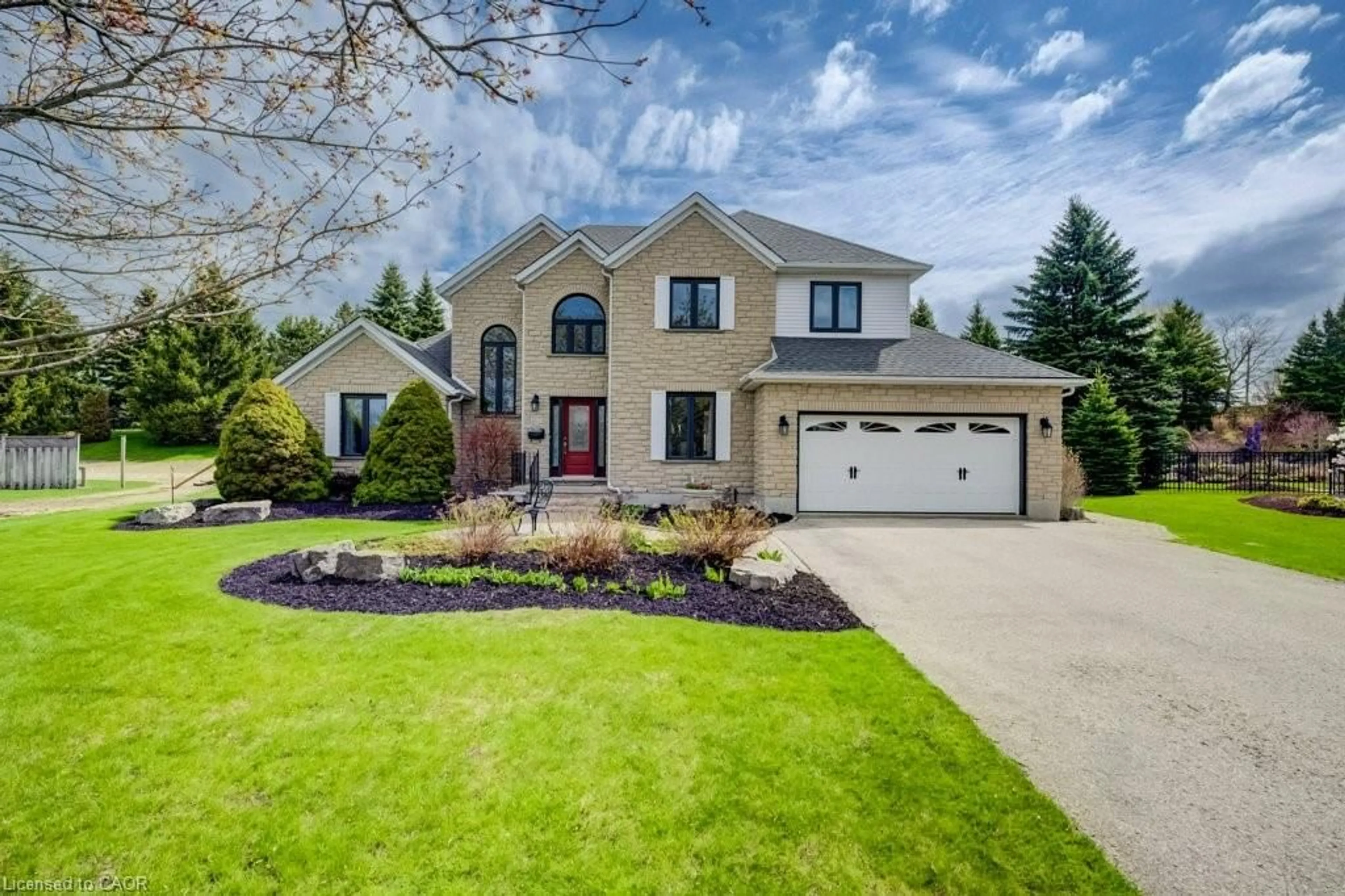 Home with vinyl exterior material, street for 207 Woodridge Dr, Petersburg Ontario N0B 2H0