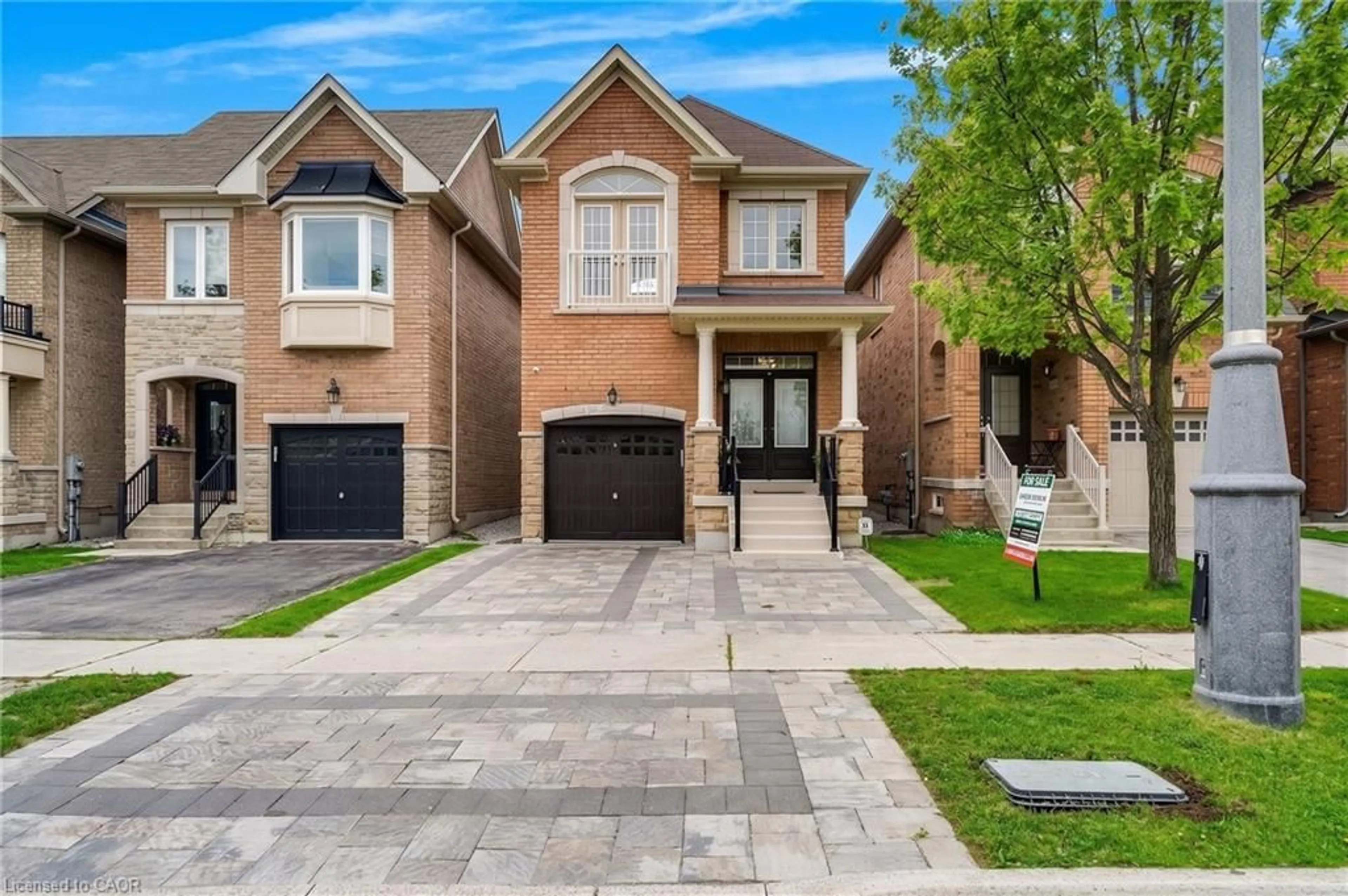 Home with brick exterior material, street for 62 Torah Gate, Vaughan Ontario L6A 0H3