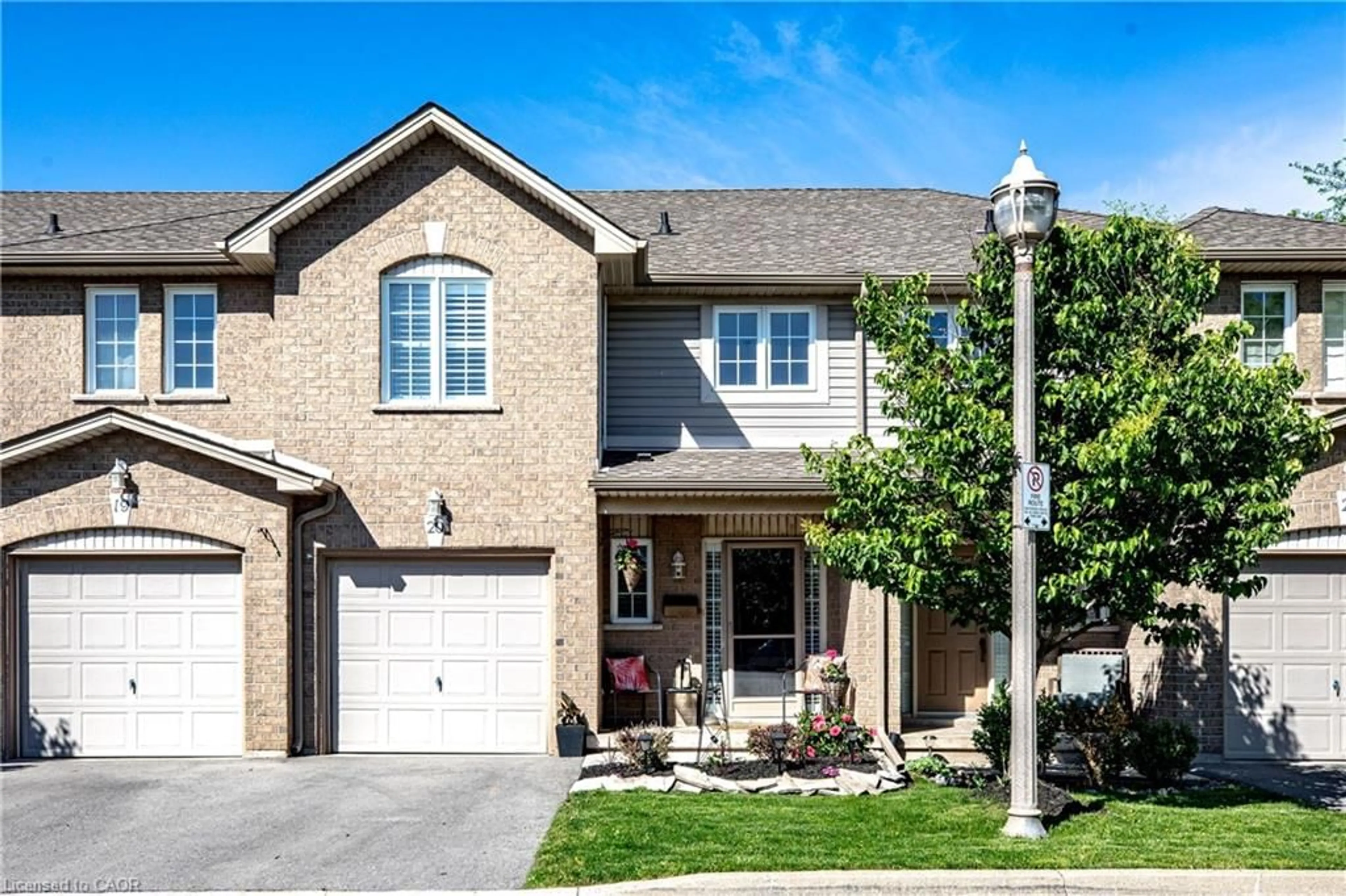 Home with brick exterior material, street for 311 Highway 8 #20, Stoney Creek Ontario L8G 5G5