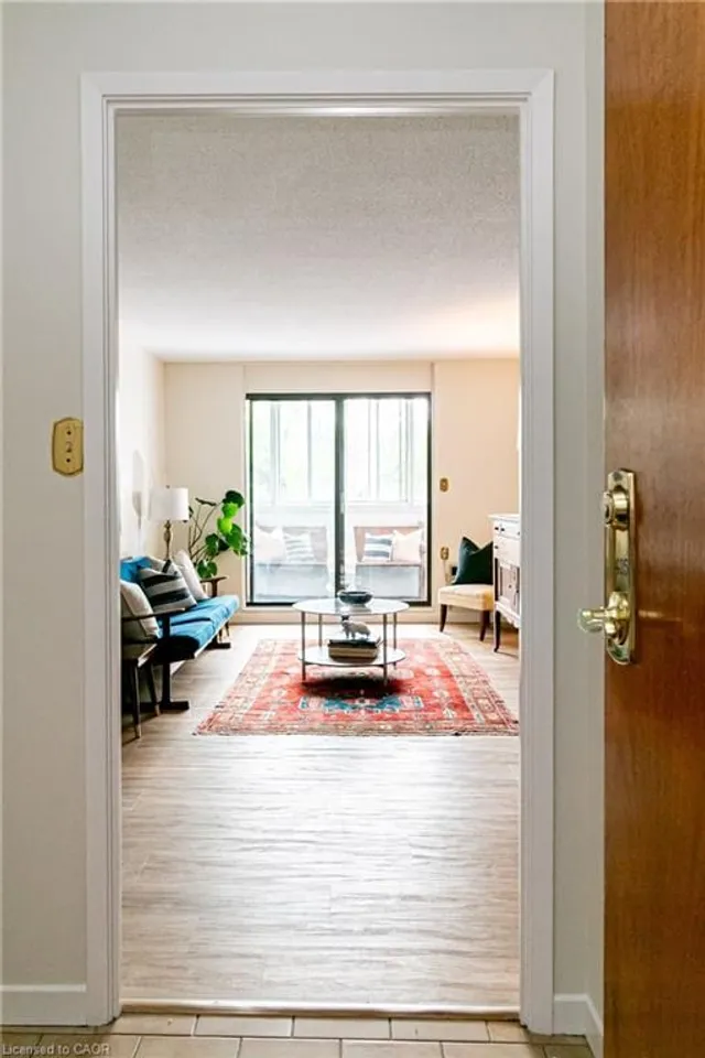 23 Main St #405, Dundas 2