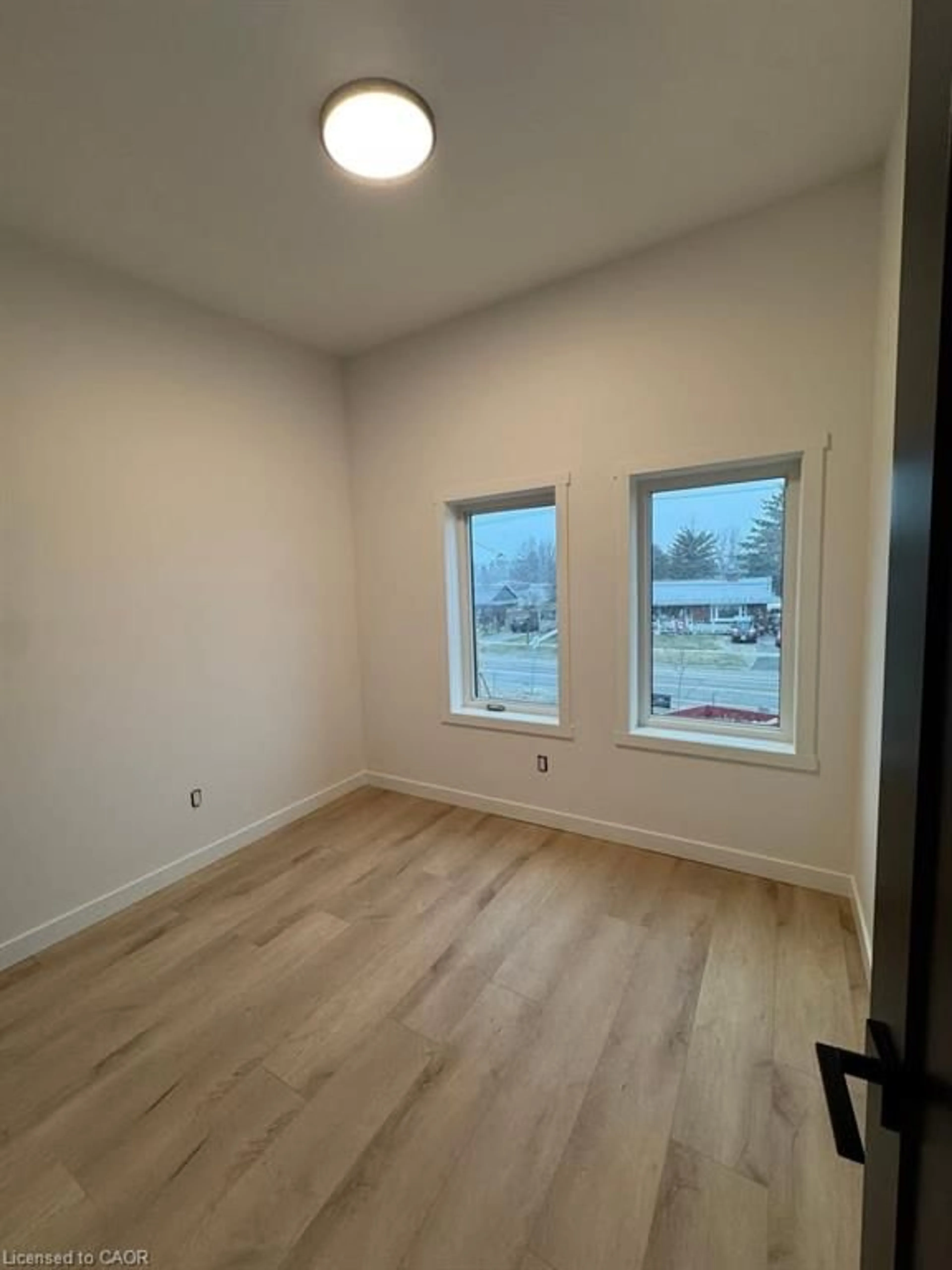 A pic of a room for 431 Krug St, Kitchener Ontario N2B 1K9
