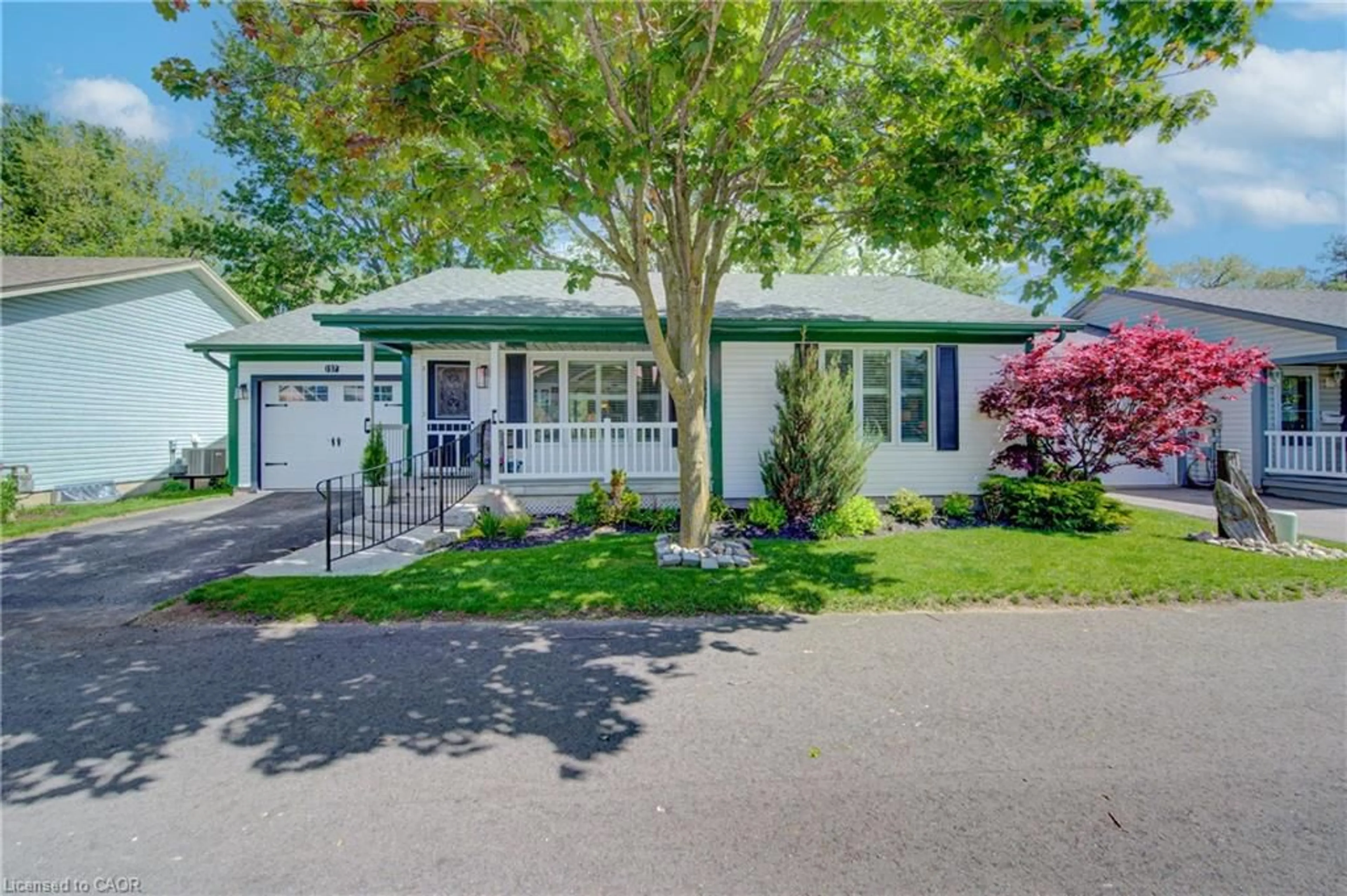 Home with vinyl exterior material, street for 137 Wesley Cres, Waterloo Ontario N2J 4G8