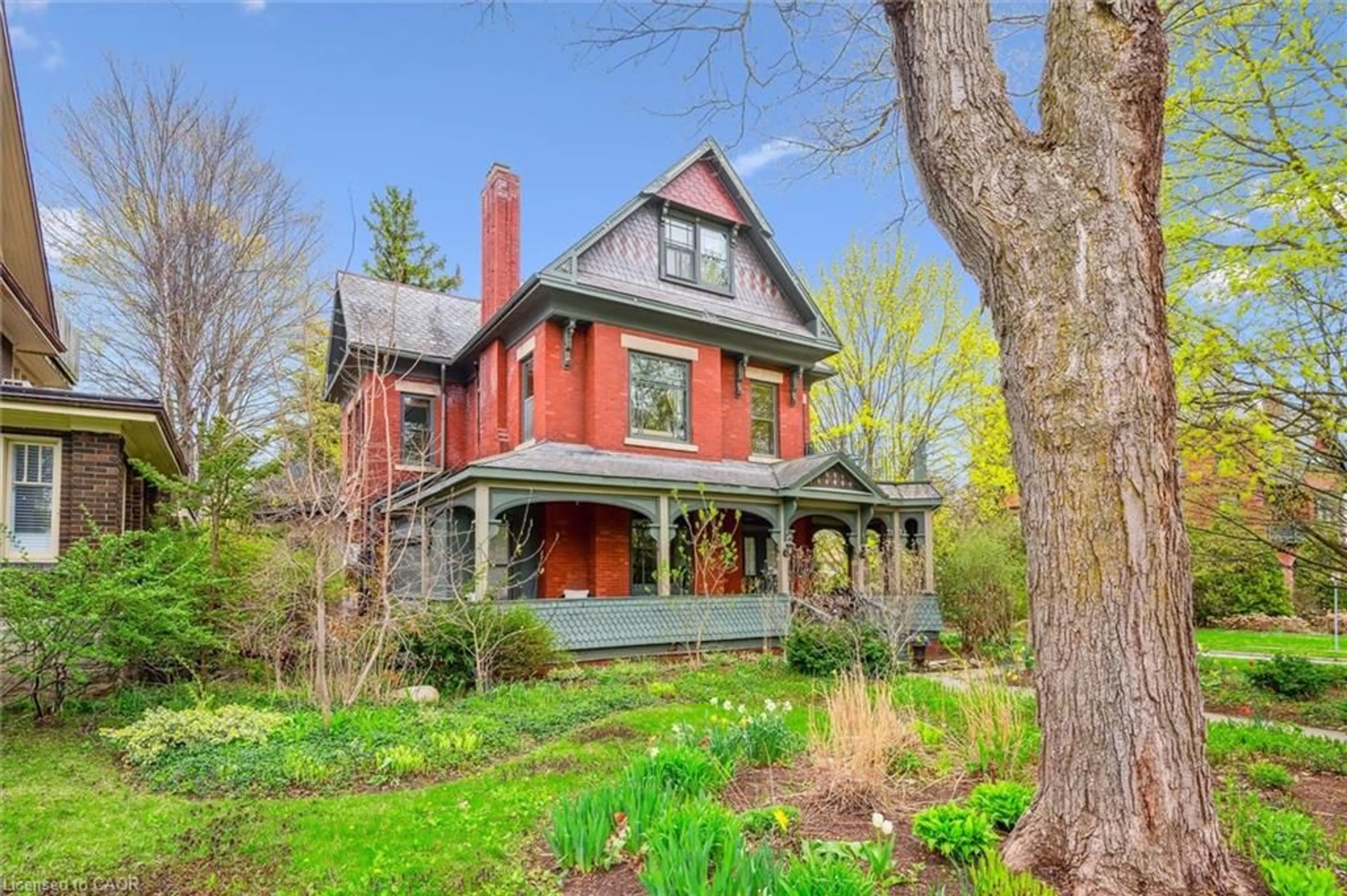 Home with brick exterior material, street for 80 London Rd W Rd, Guelph Ontario N1H 2B7