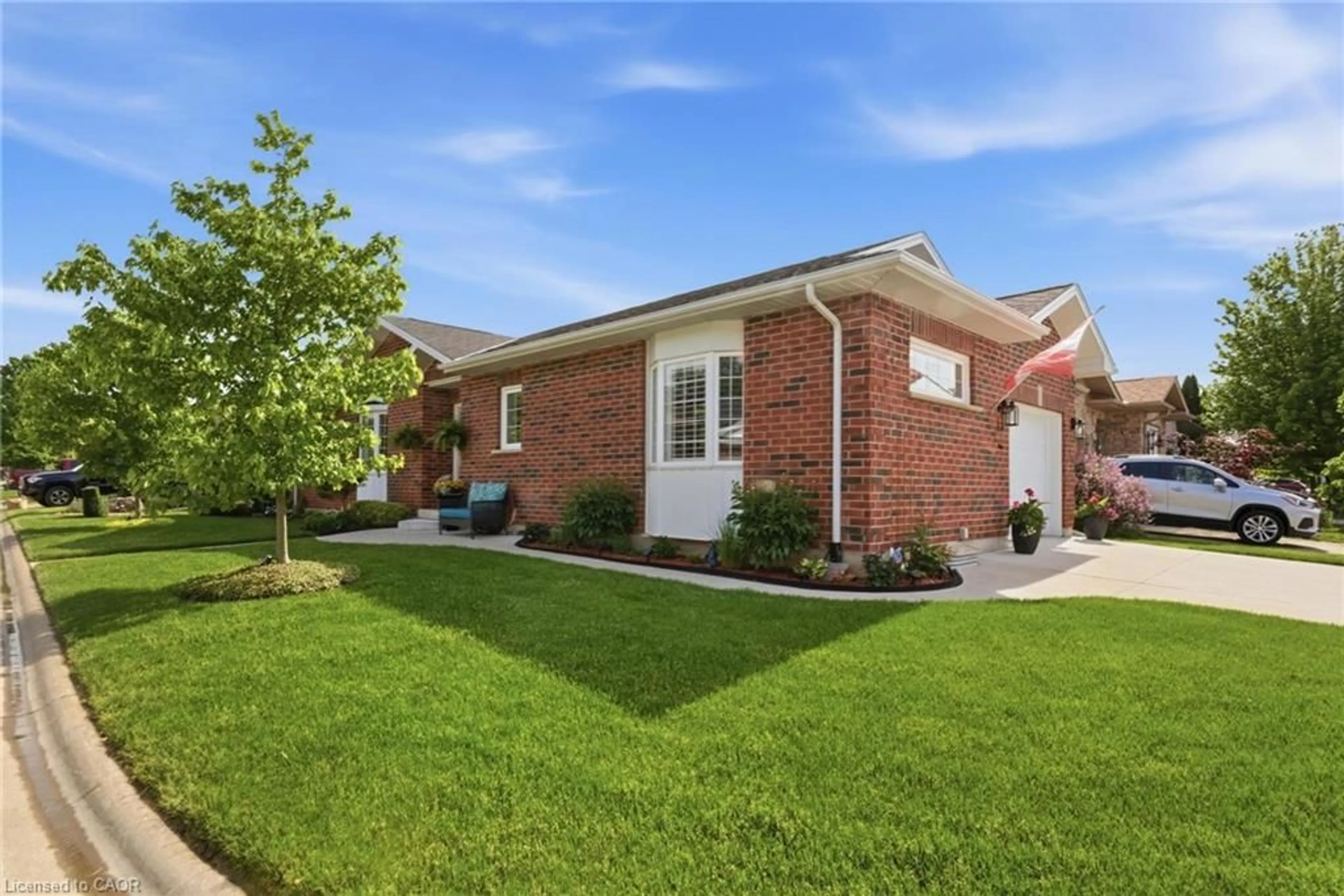 Home with brick exterior material, street for 3965 Durban Lane, Vineland Ontario L0R 2C0