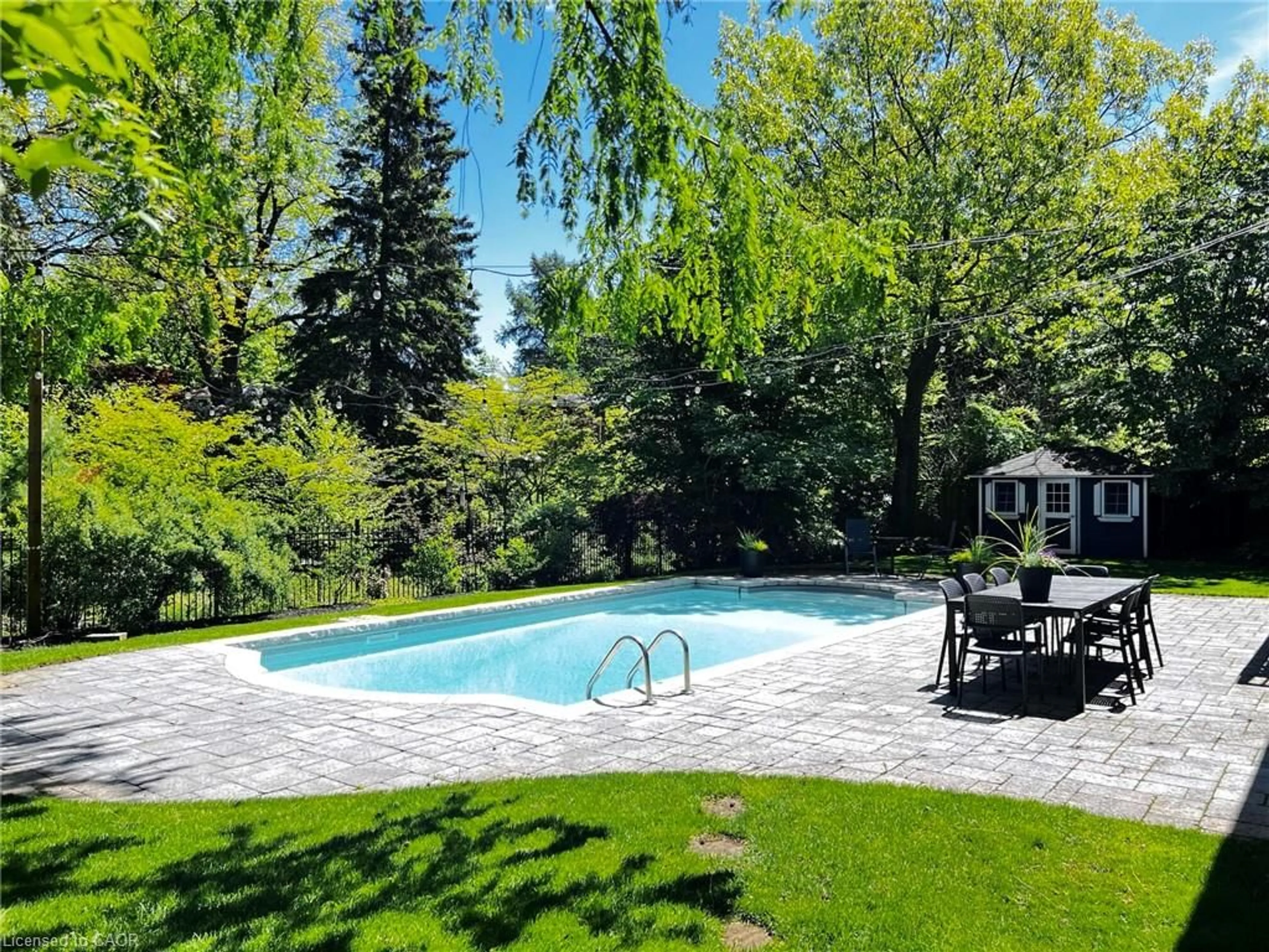 Pool for 169 Morrison Rd, Halton Ontario L6J 4J3