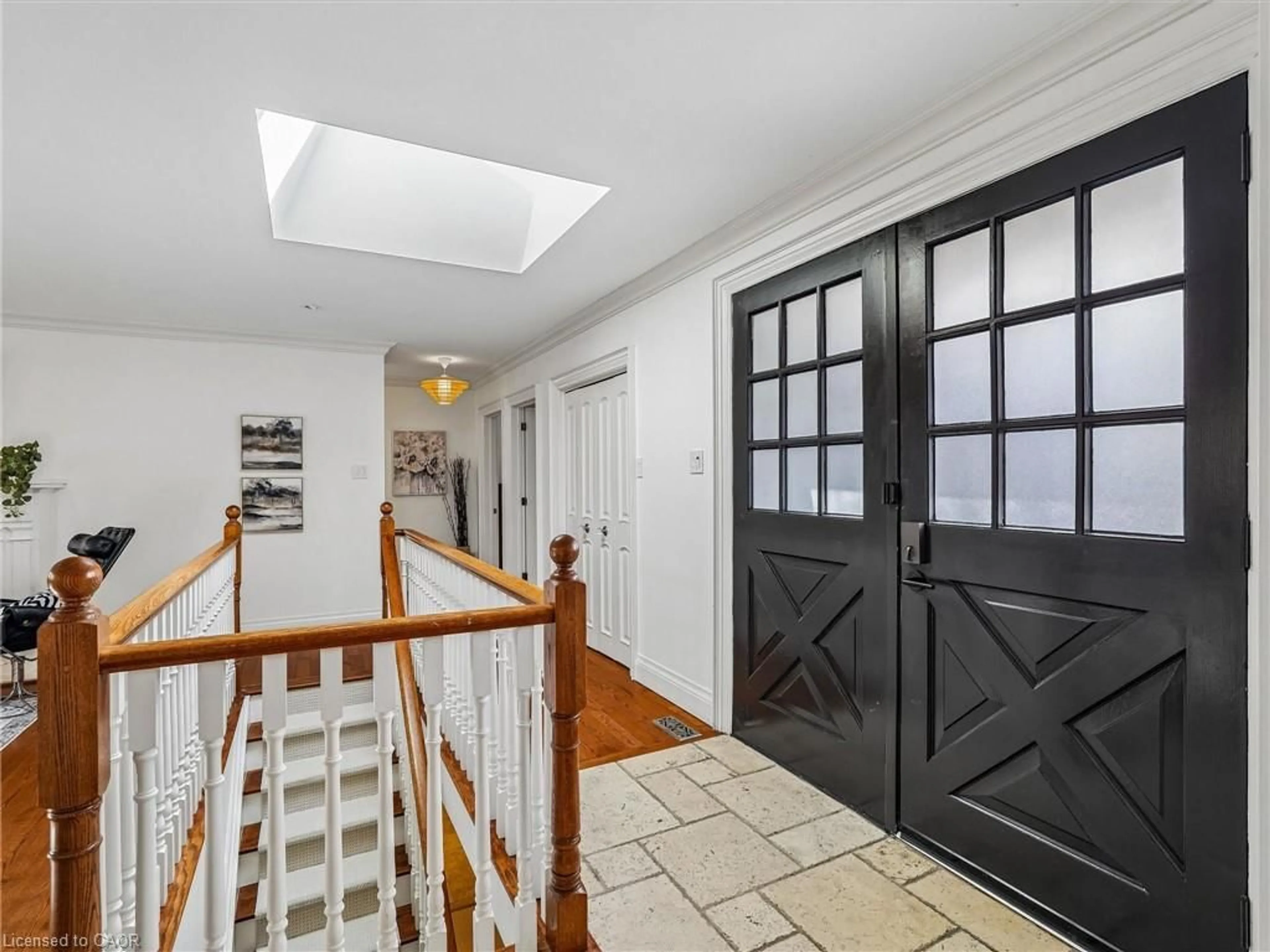 Indoor entryway for 169 Morrison Rd, Halton Ontario L6J 4J3