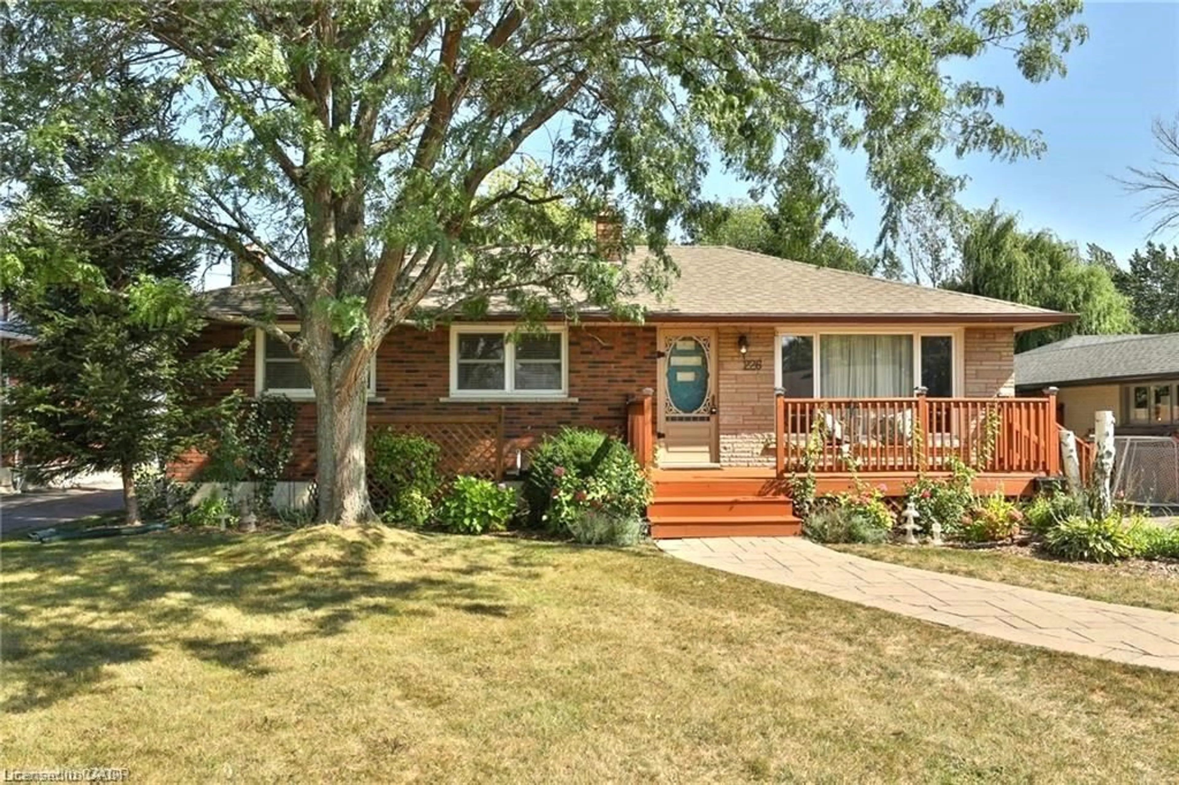 Home with brick exterior material, street for 226 Bel-Air Ave, Stoney Creek Ontario L8E 5K2