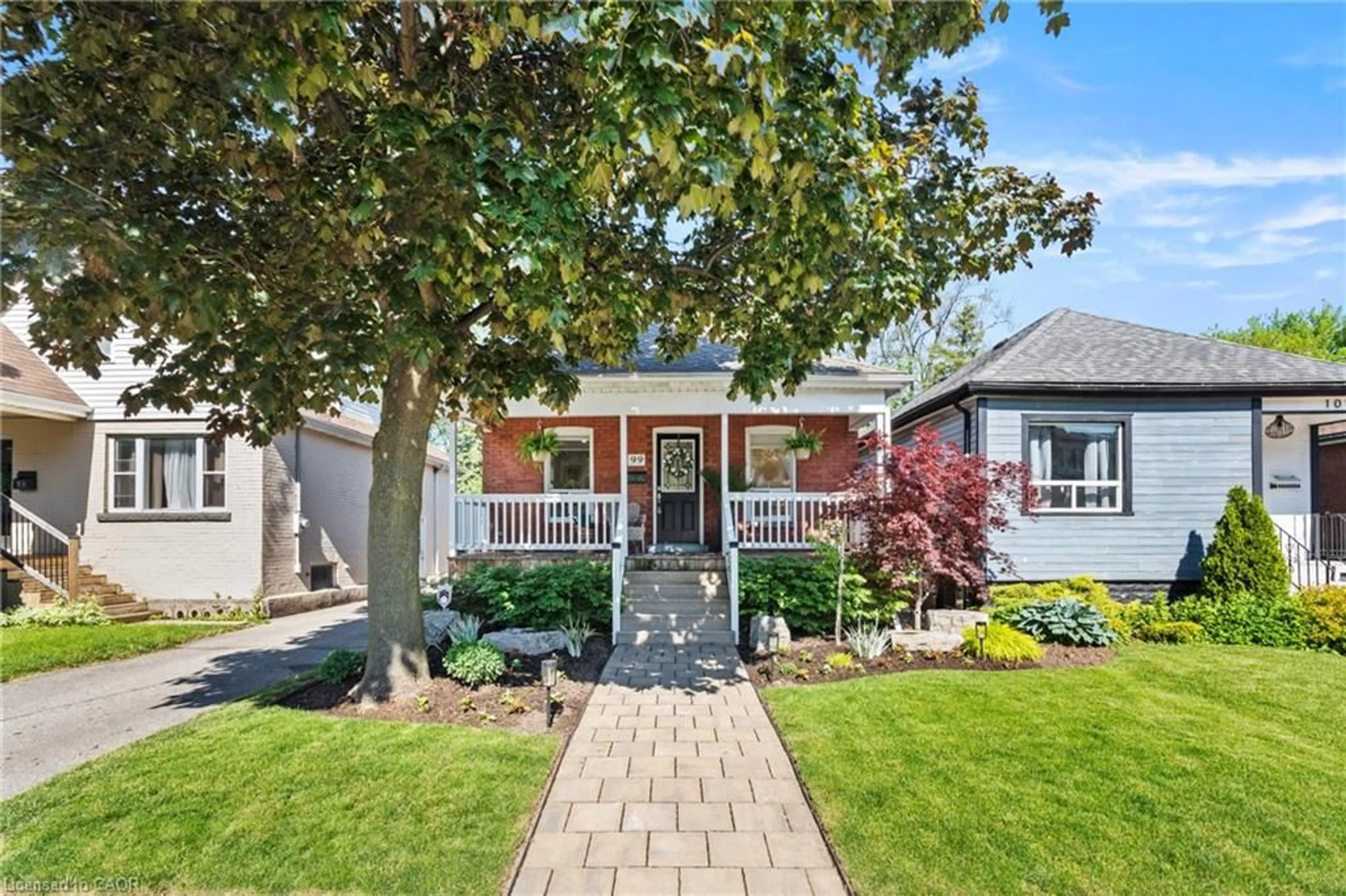 Home with brick exterior material, street for 99 Edgemont St, Hamilton Ontario L8H 4C9