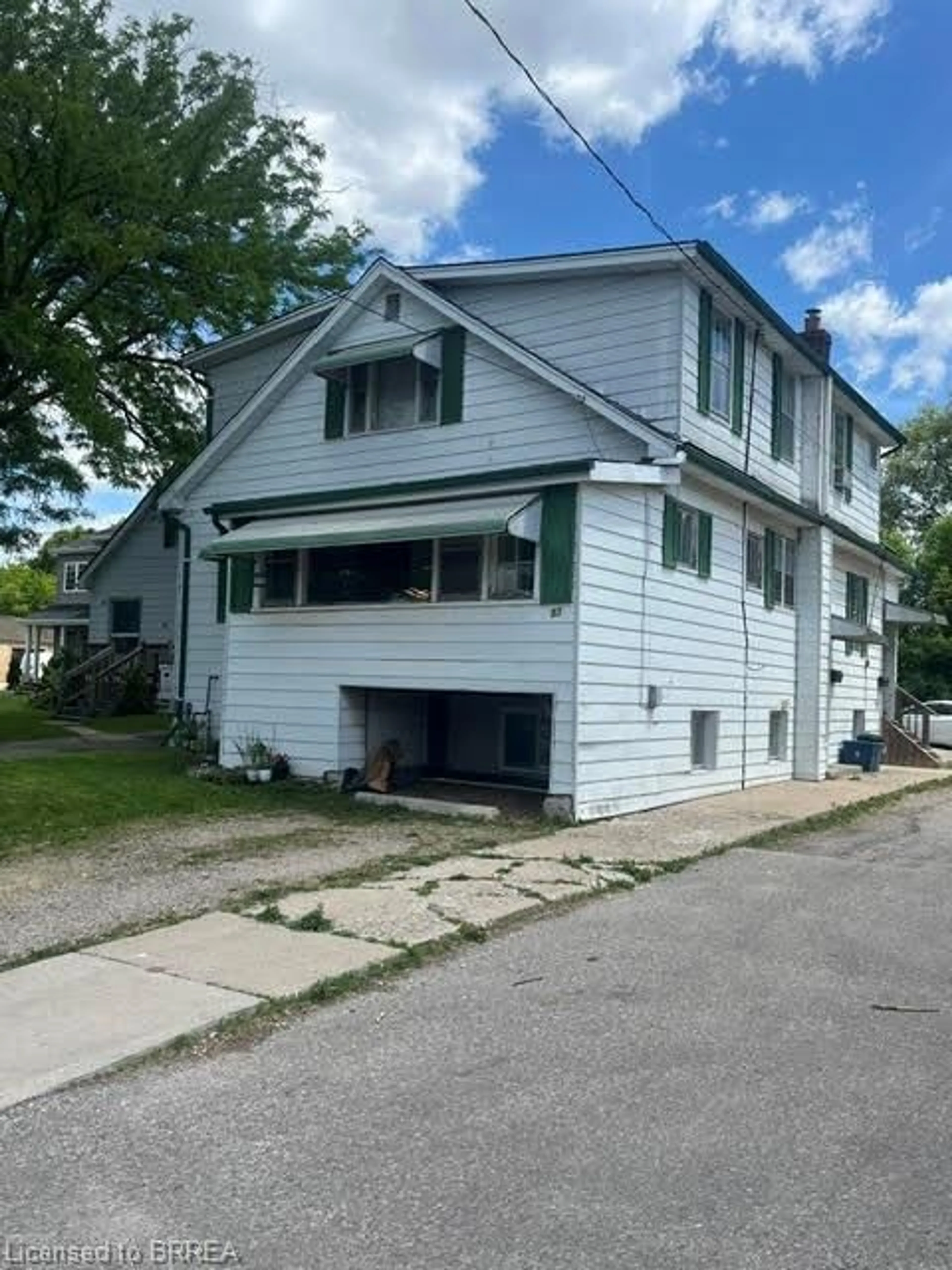 Home with vinyl exterior material, street for 83 Stanley St, Brantford Ontario N3S 6M5