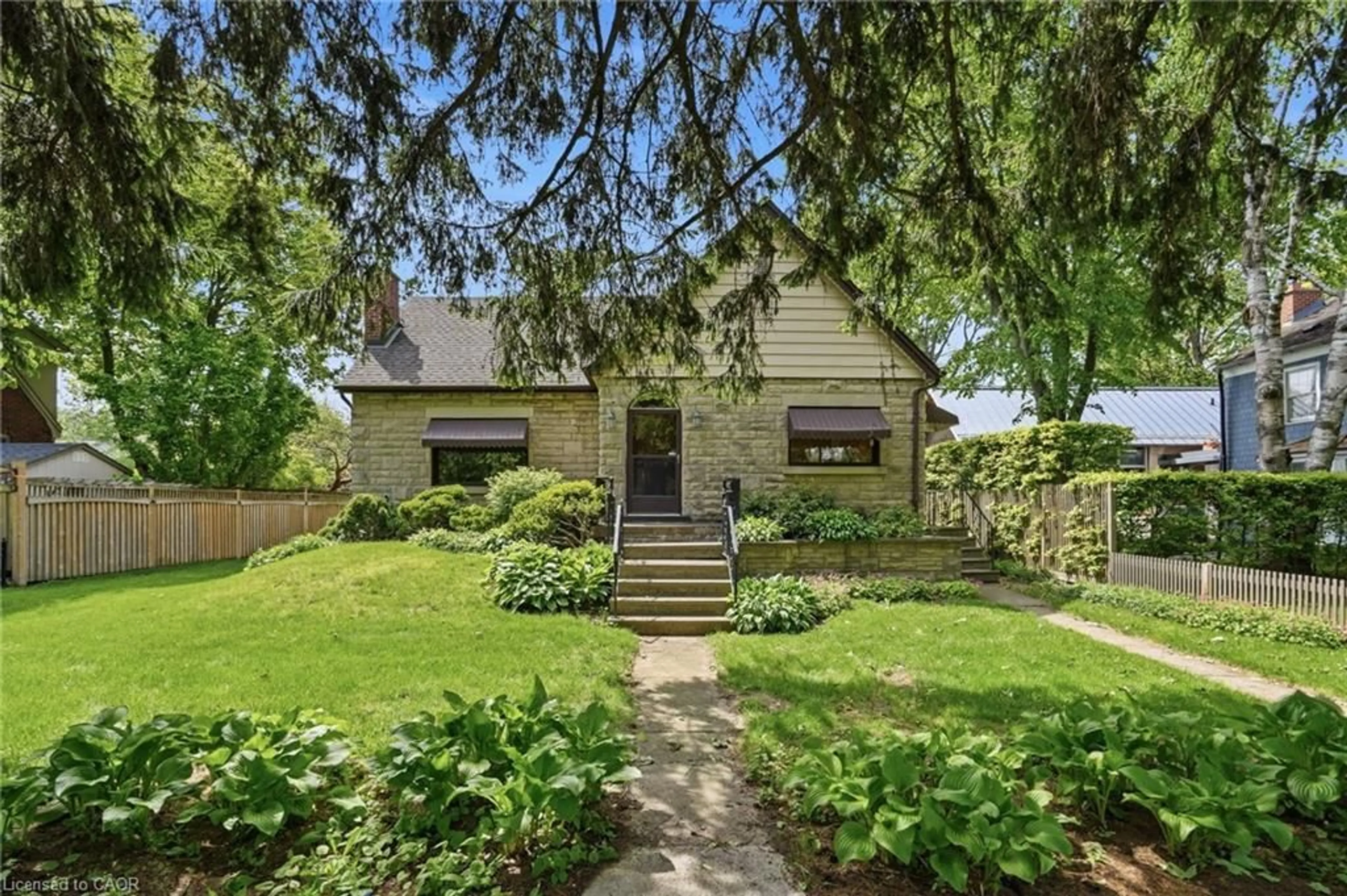 Unknown for 12 Parkview Row, Dundas Ontario L9H 2R9