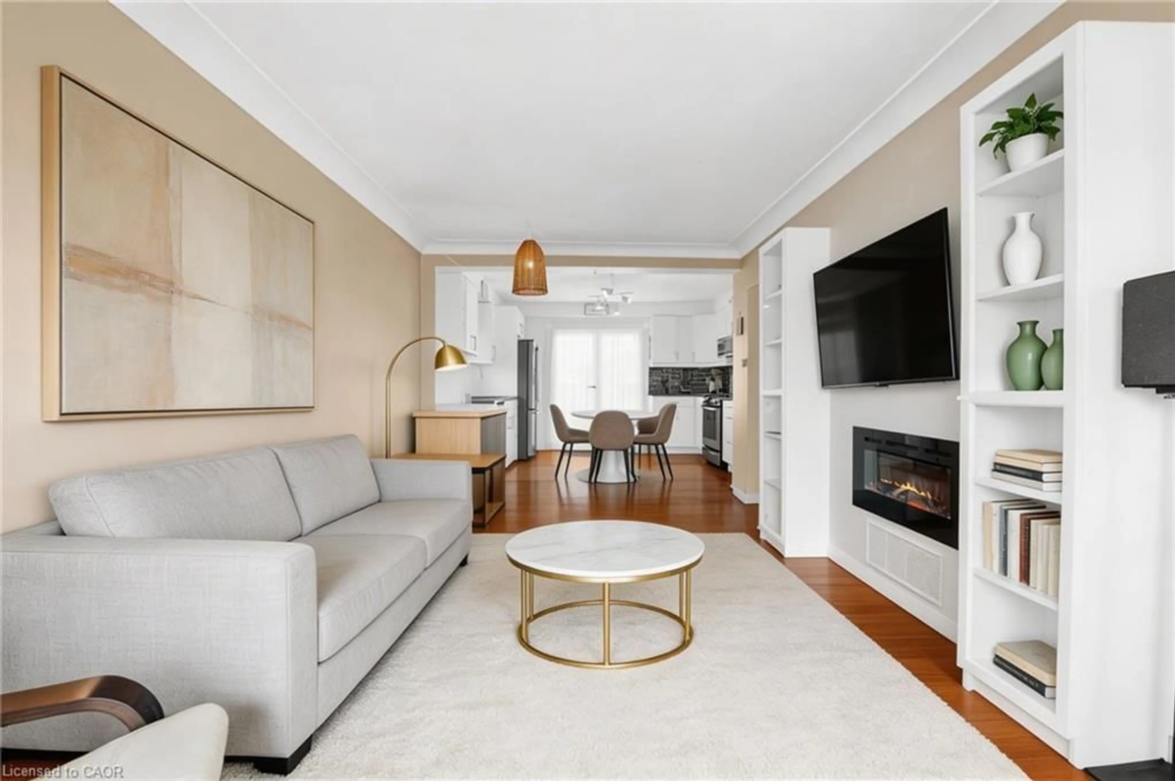 Living room with furniture, unknown for 420 Waverly St, Hamilton Ontario L8H 6R4