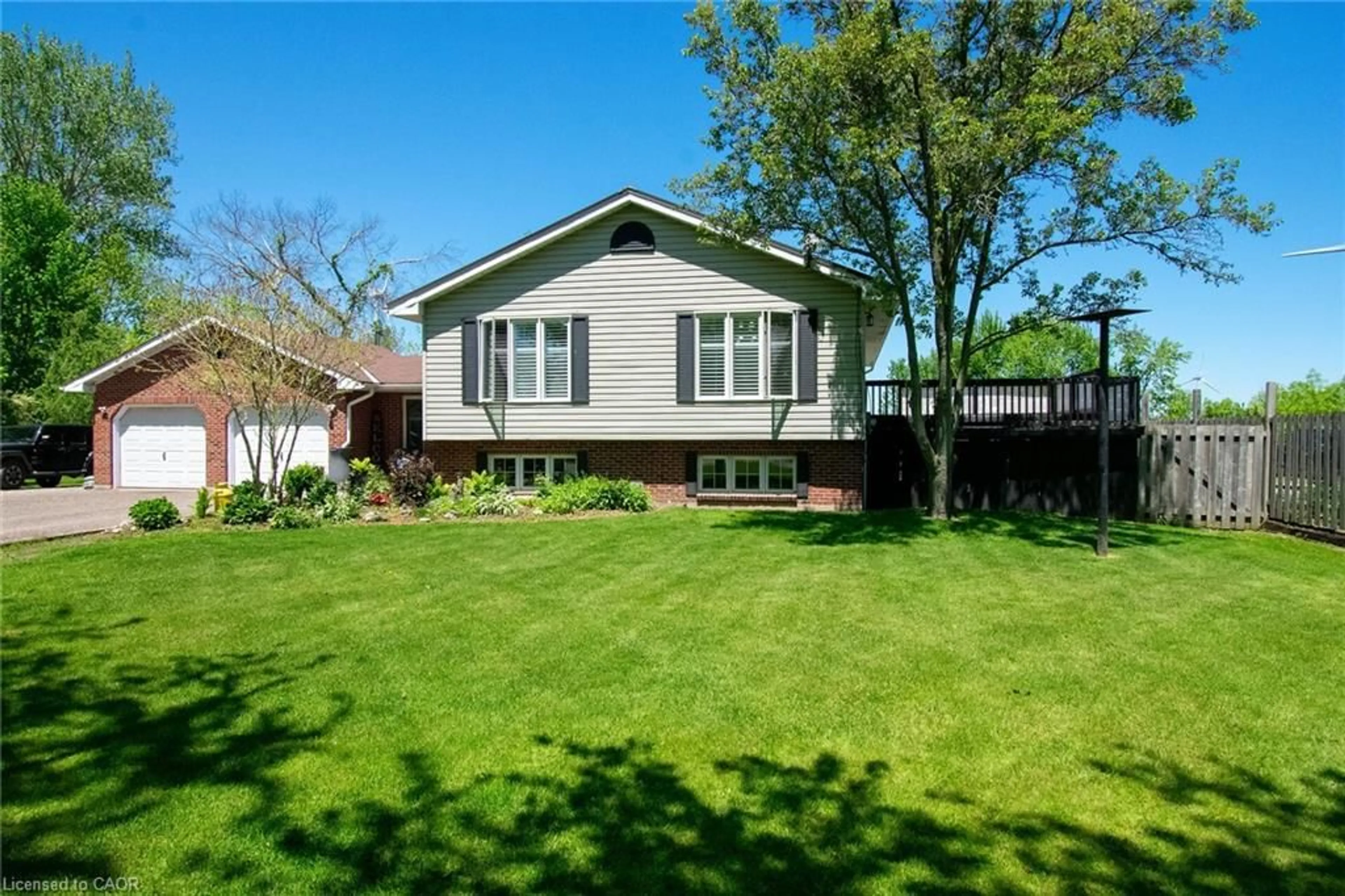 Home with vinyl exterior material, street for 2923 North Shore Dr, Lowbanks Ontario N0A 1K0