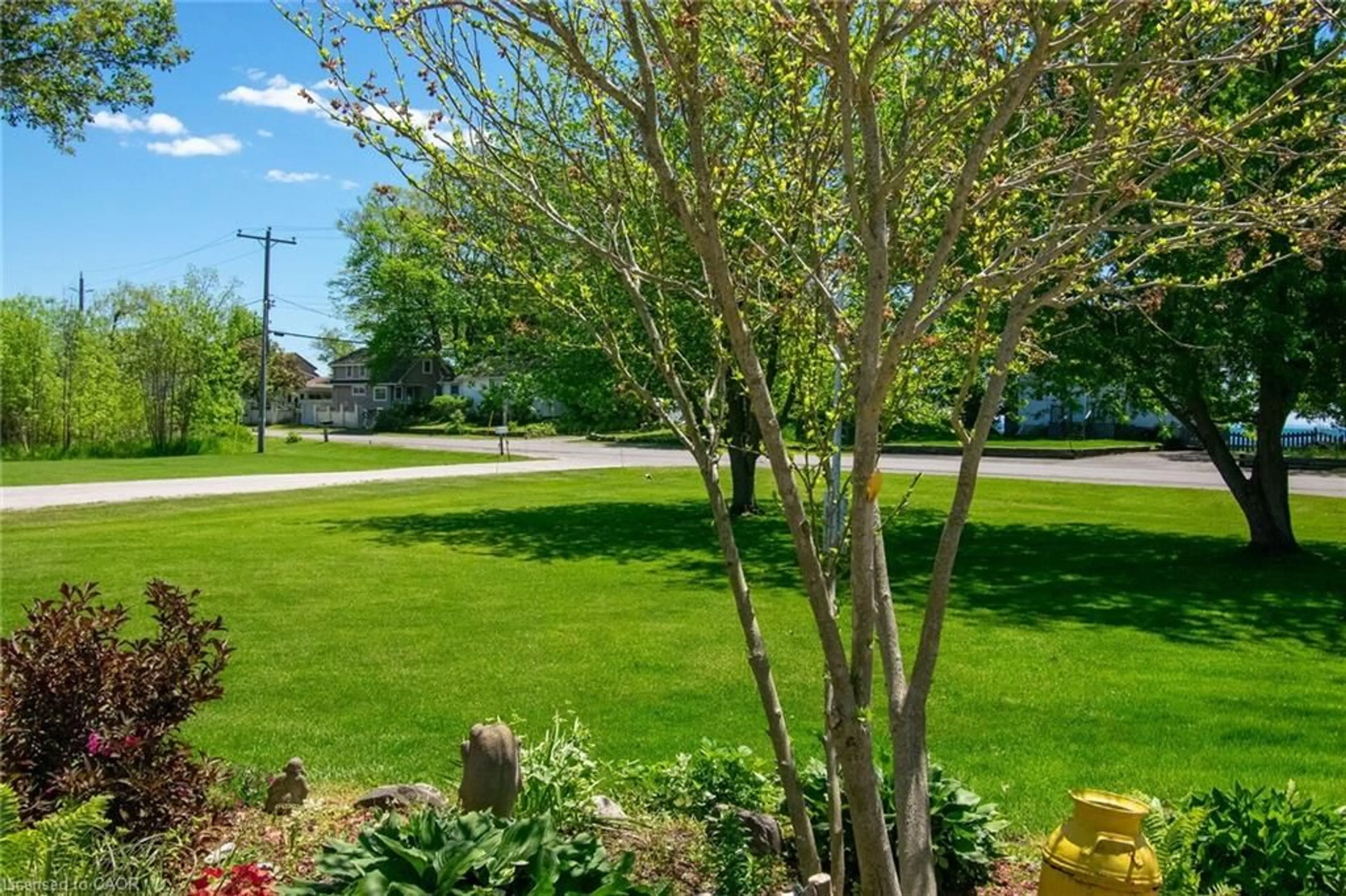 Patio, street for 2923 North Shore Dr, Lowbanks Ontario N0A 1K0