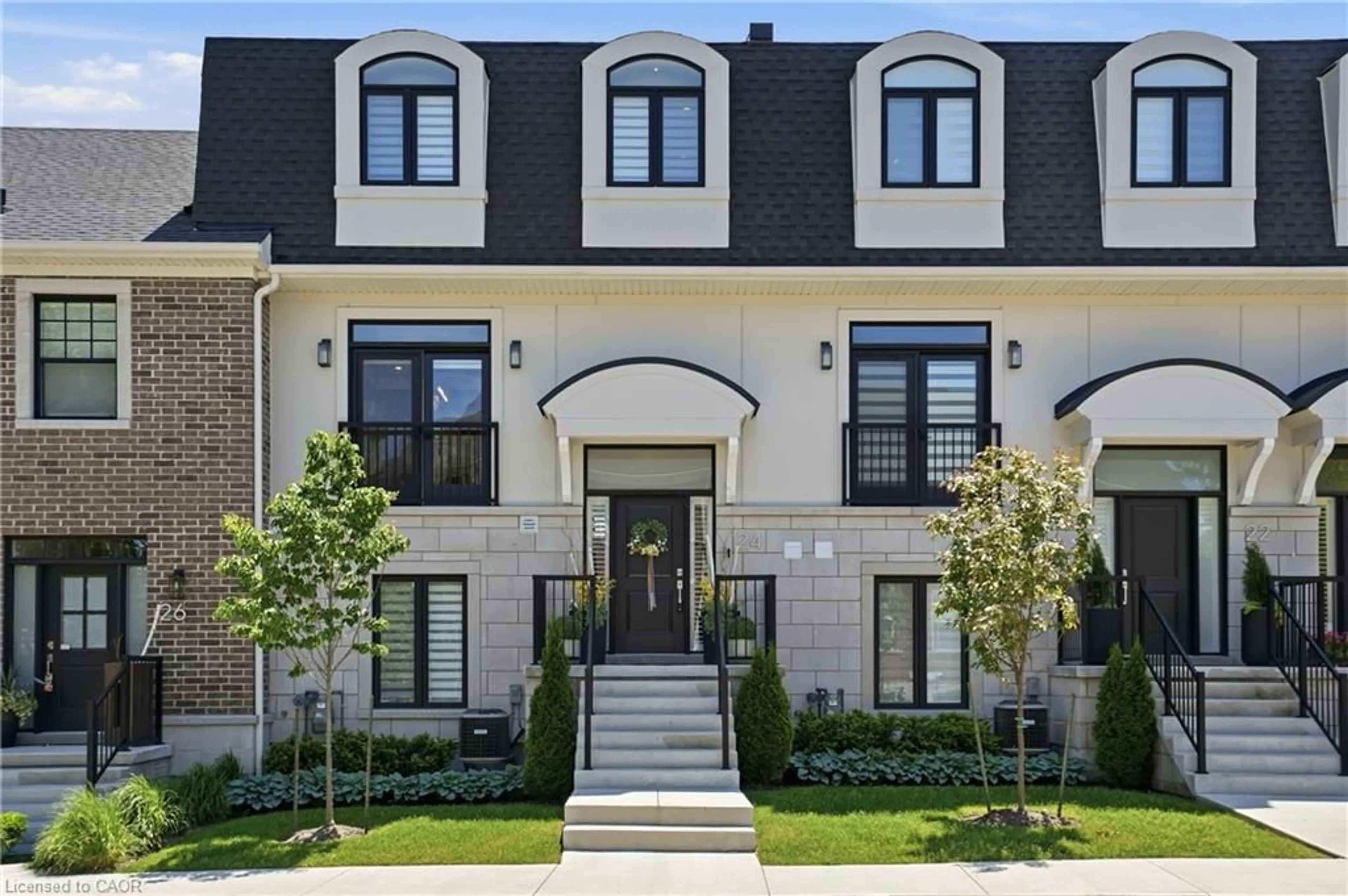 Home with brick exterior material, street for 24 Willow Bank Common, St. Catharines Ontario L2S 4C8