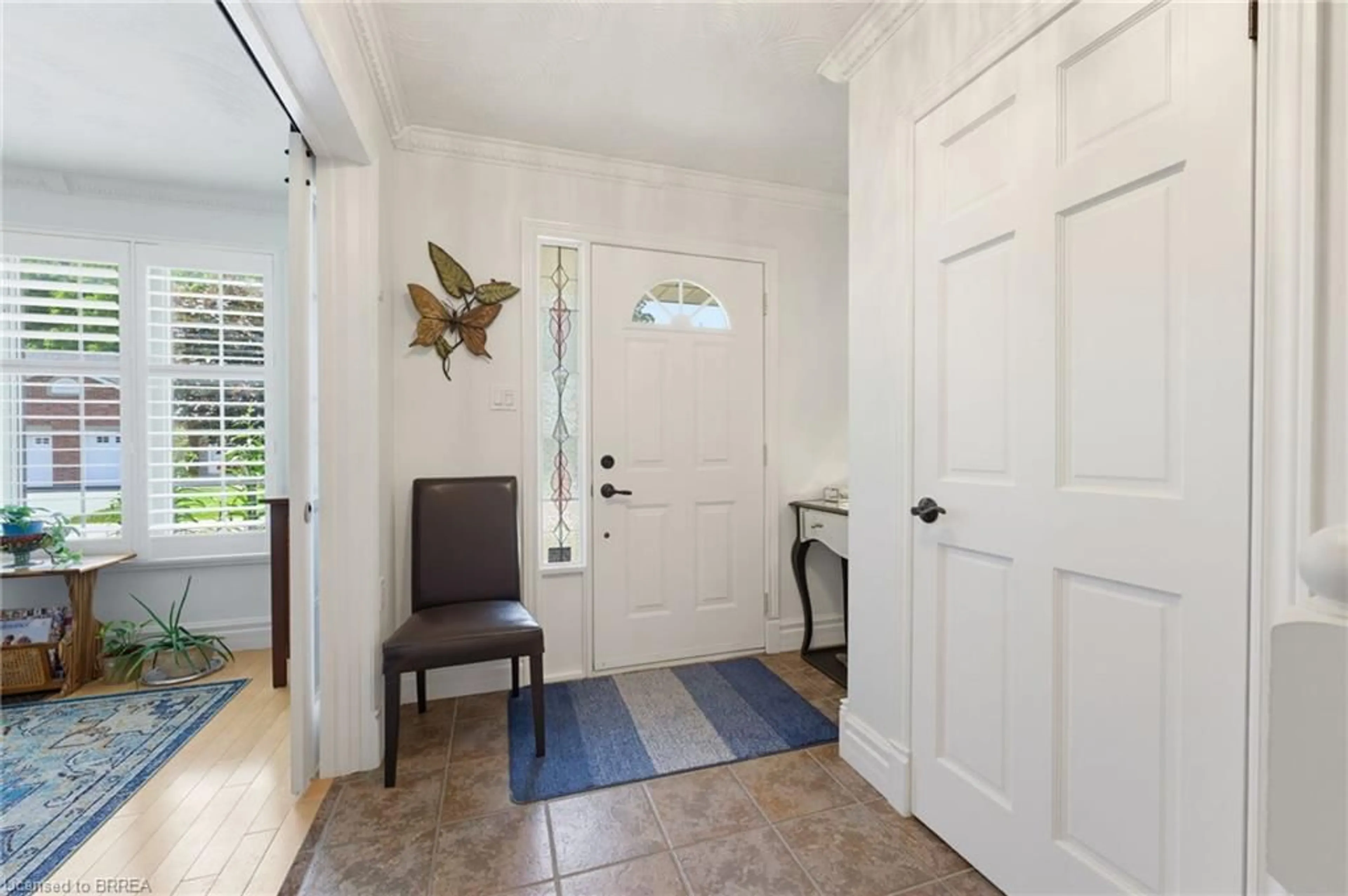 Indoor entryway for 53 Beverly St #27, St. George Ontario N0E 1N0