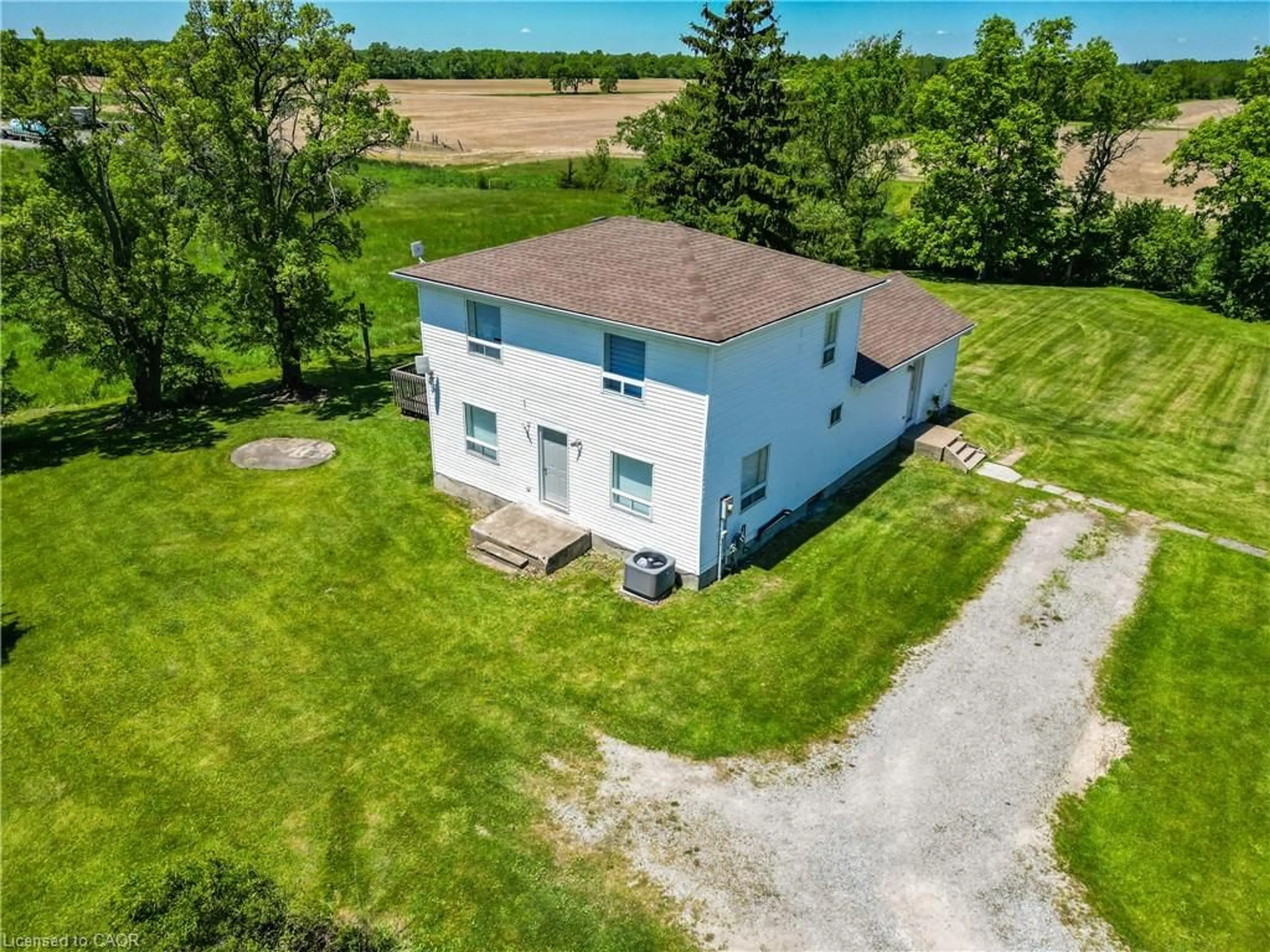 A pic from outside/outdoor area/front of a property/back of a property/a pic from drone, building for 6569 Highway 3, Dunnville Ontario N0A 1C0