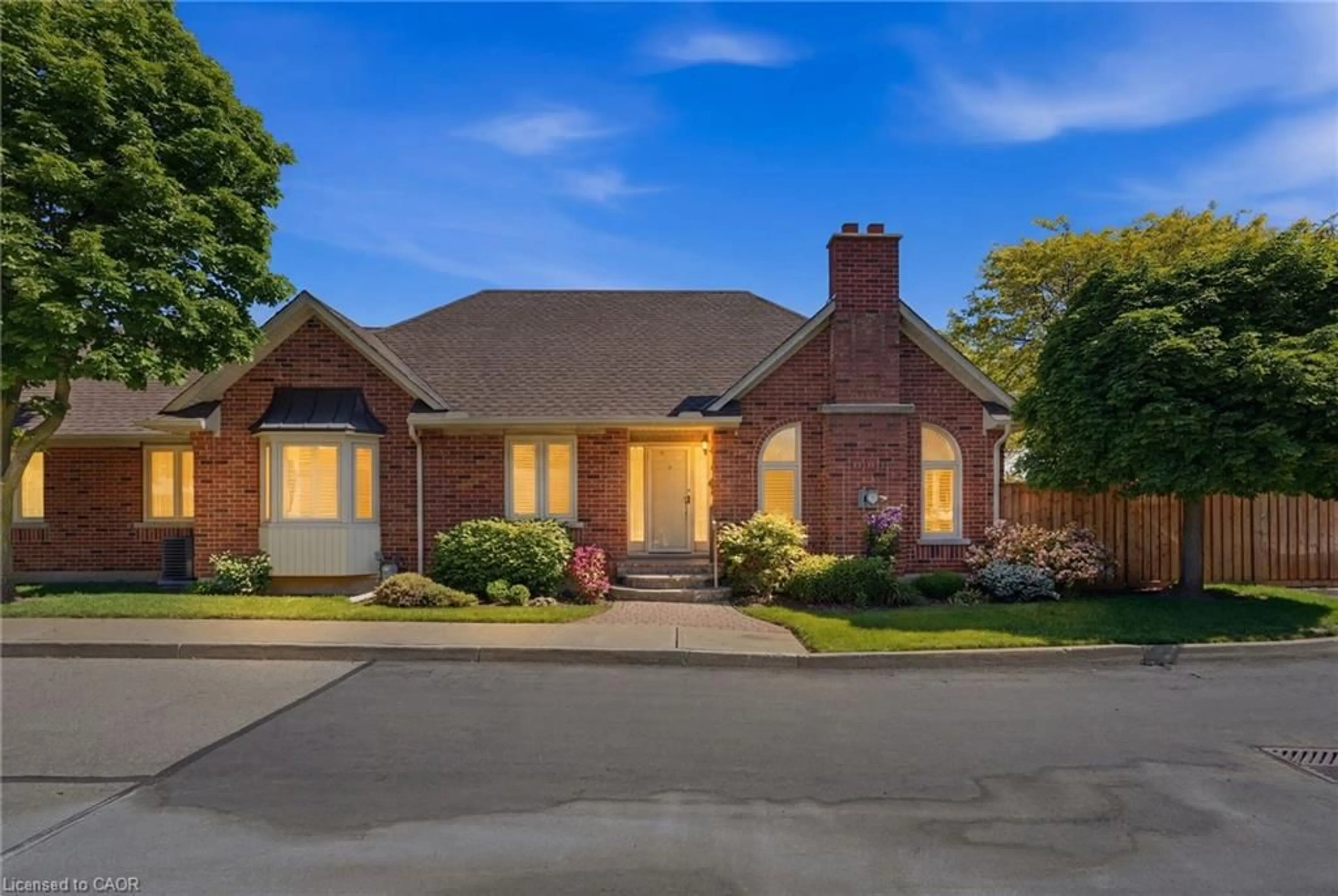Home with brick exterior material, street for 590 8 Hwy #4, Stoney Creek Ontario L8G 5G4