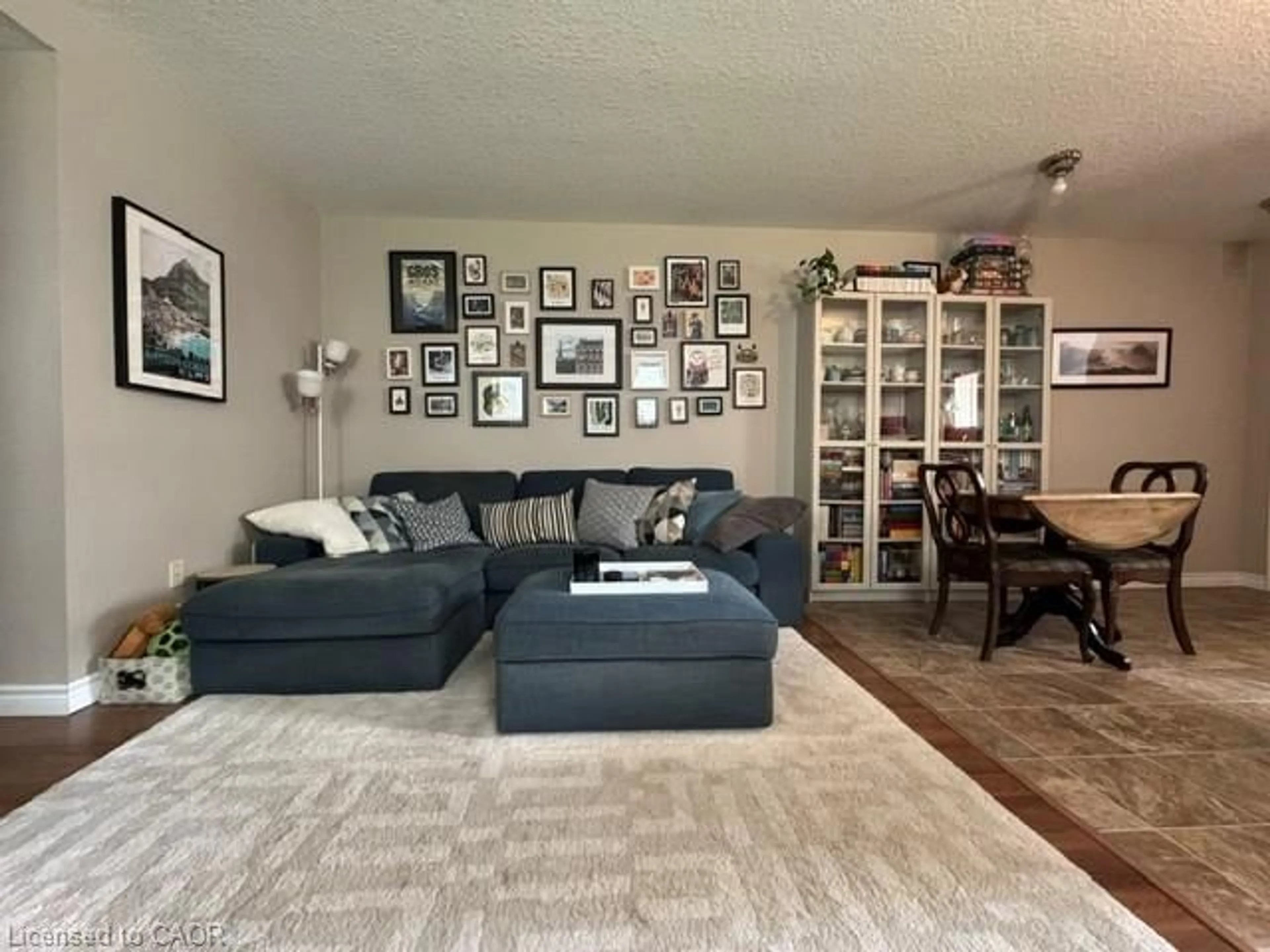 Living room with furniture, unknown for 240 Westmeadow Dr #5A, Kitchener Ontario N2N 0A1
