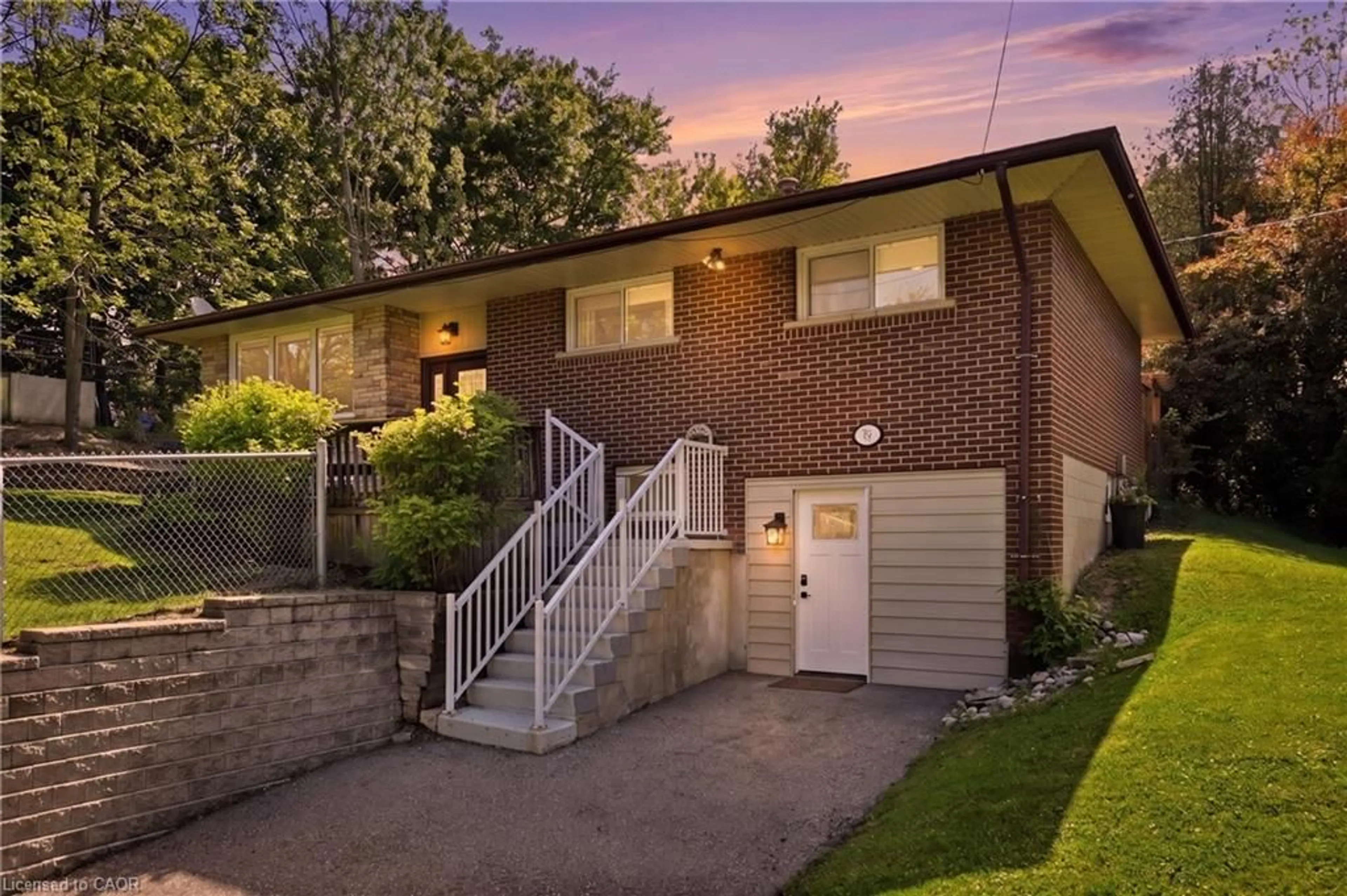 Home with brick exterior material, street for 52 Grand Ave, Caledonia Ontario N3W 2J5