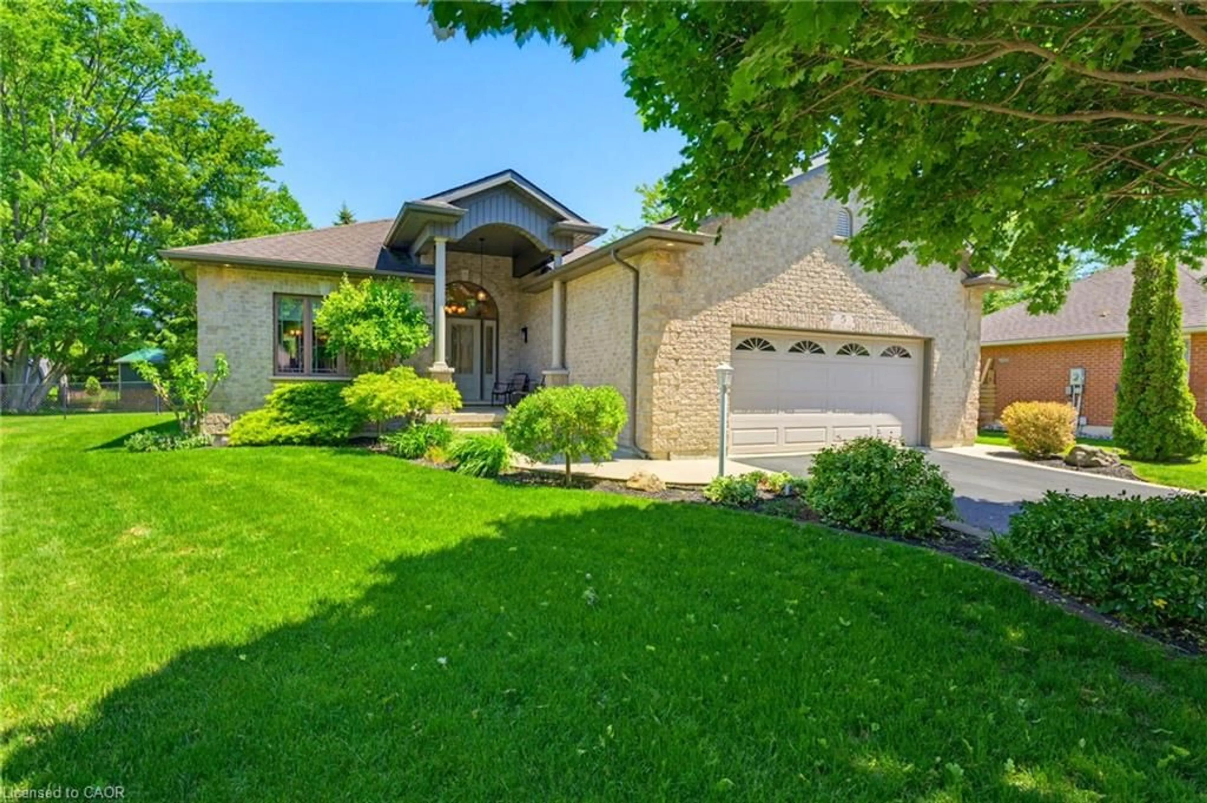 A pic from outside/outdoor area/front of a property/back of a property/a pic from drone, street for 5 Coastal Crt, Port Dover Ontario N0A 1N7