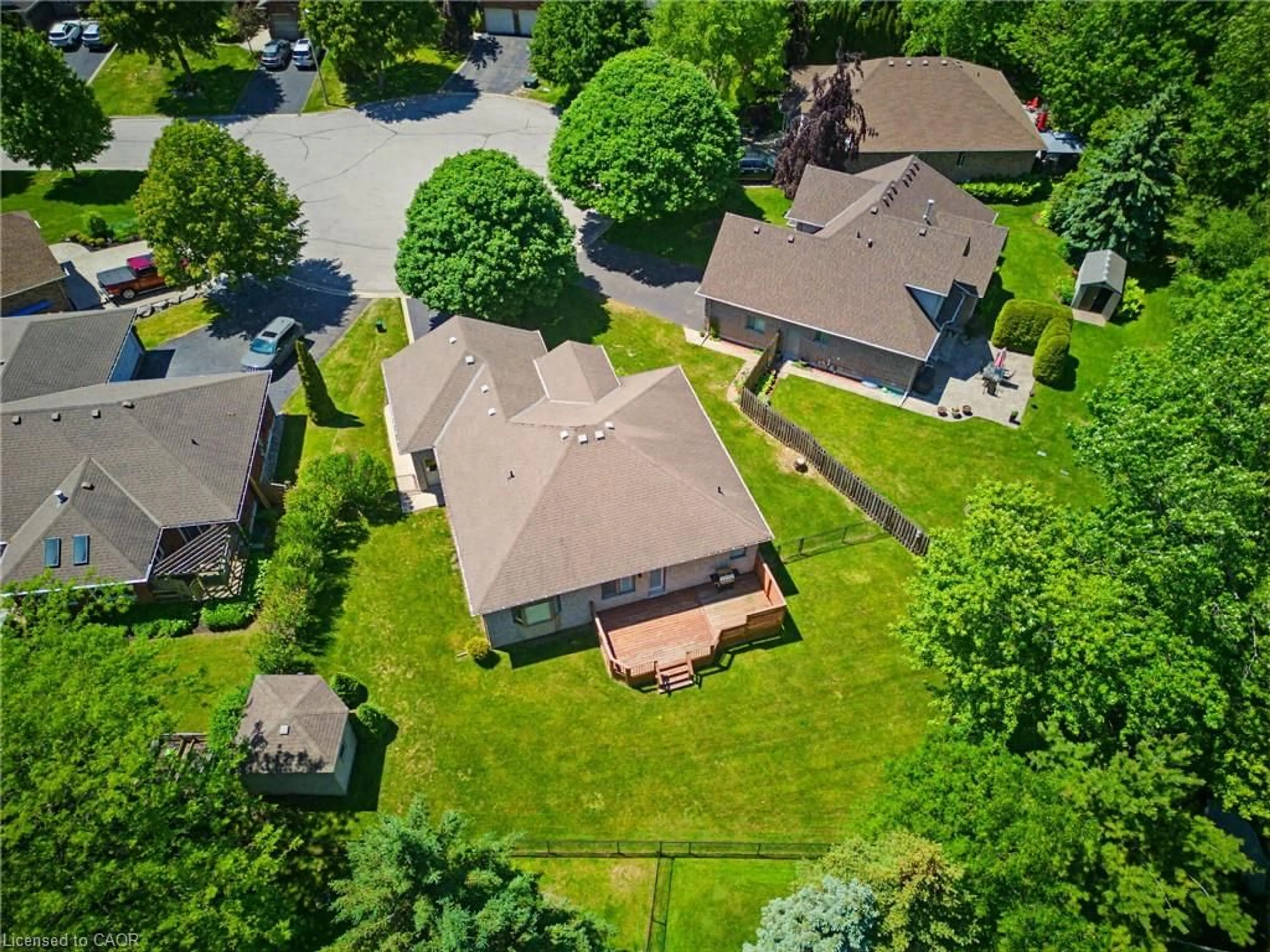 A pic from outside/outdoor area/front of a property/back of a property/a pic from drone, street for 5 Coastal Crt, Port Dover Ontario N0A 1N7