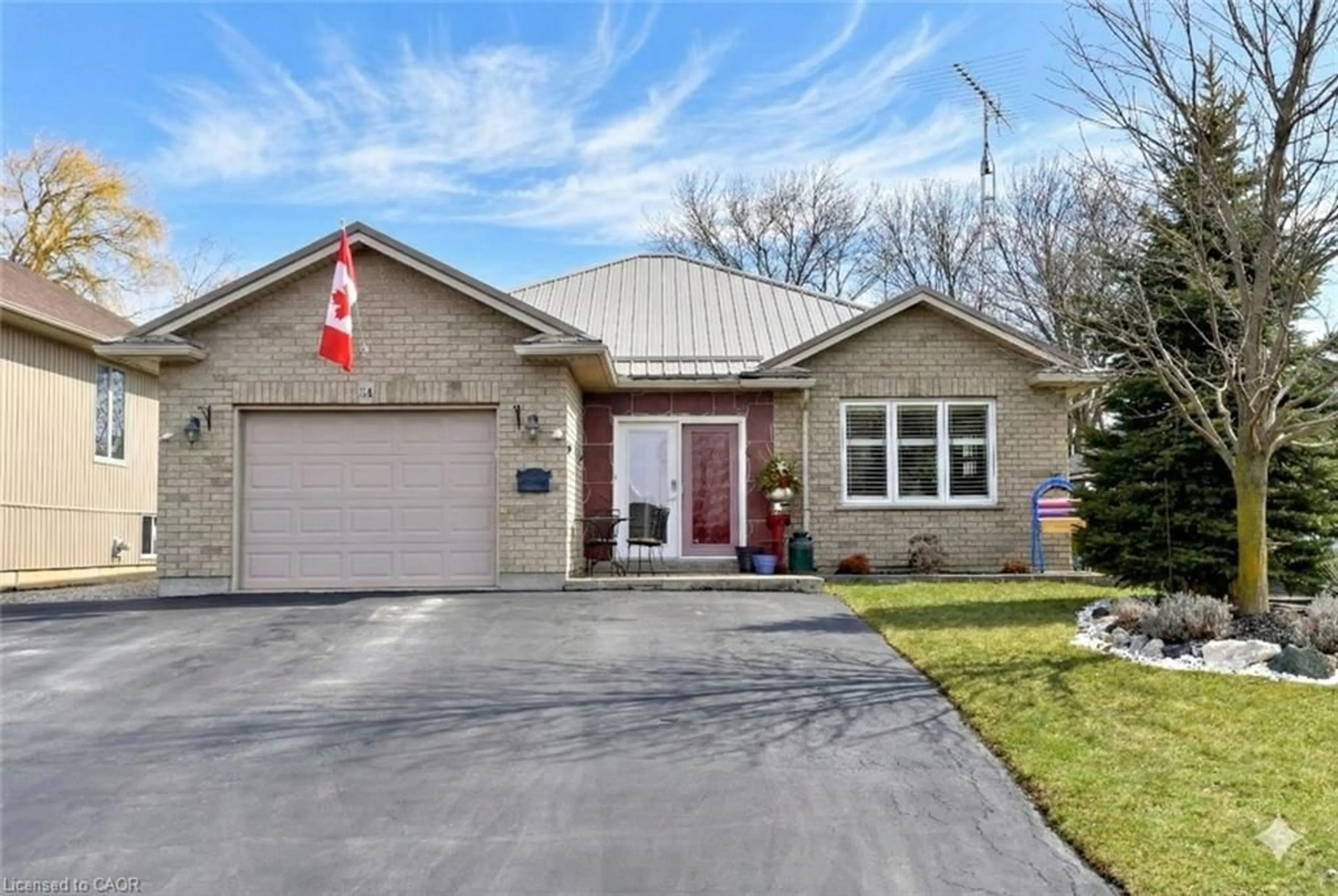 Home with brick exterior material, street for 34 Davis St, Jarvis Ontario N0A 1J0