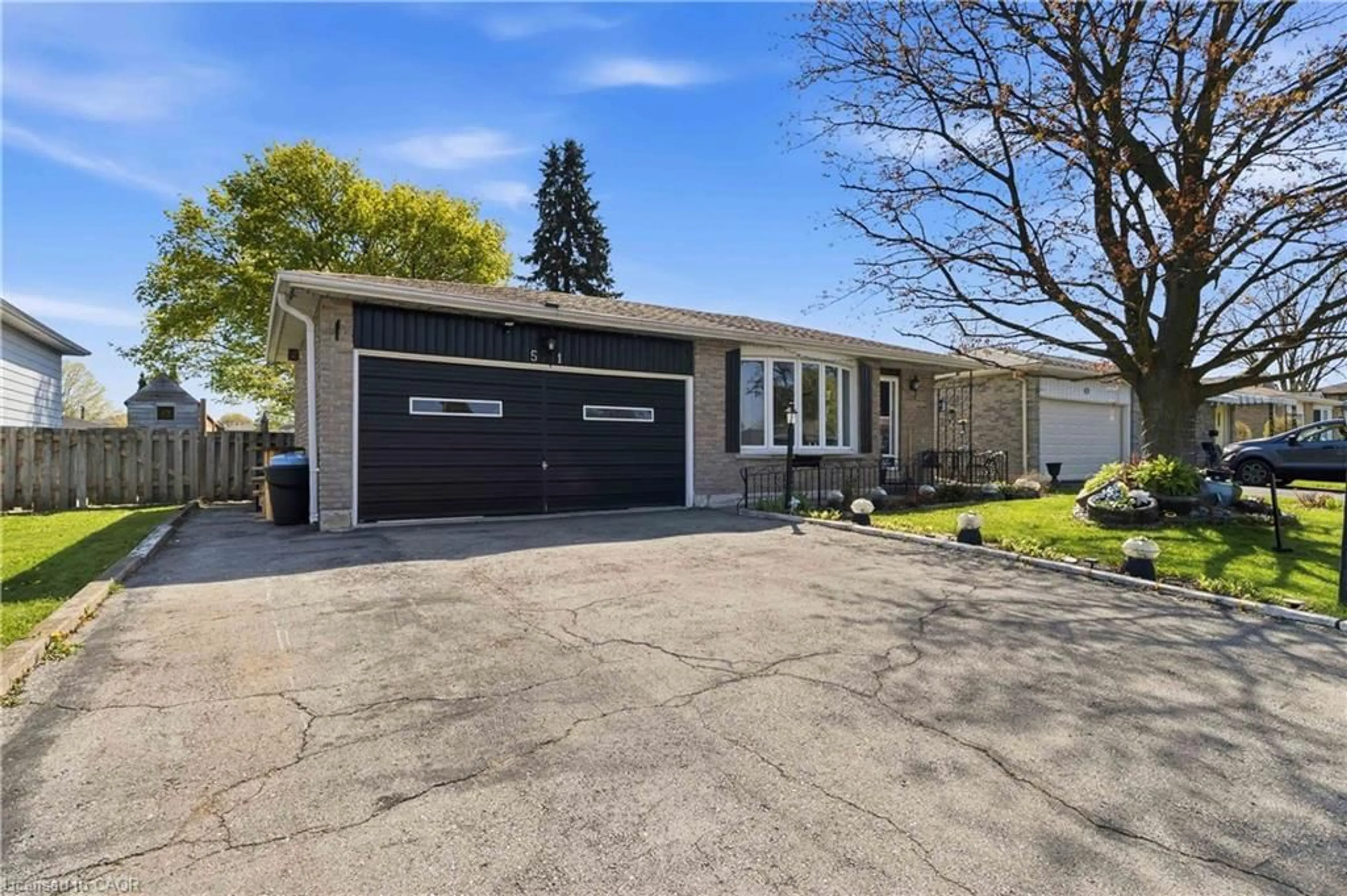 Unknown for 51 Abeles Ave, Paris Ontario N3L 3N8