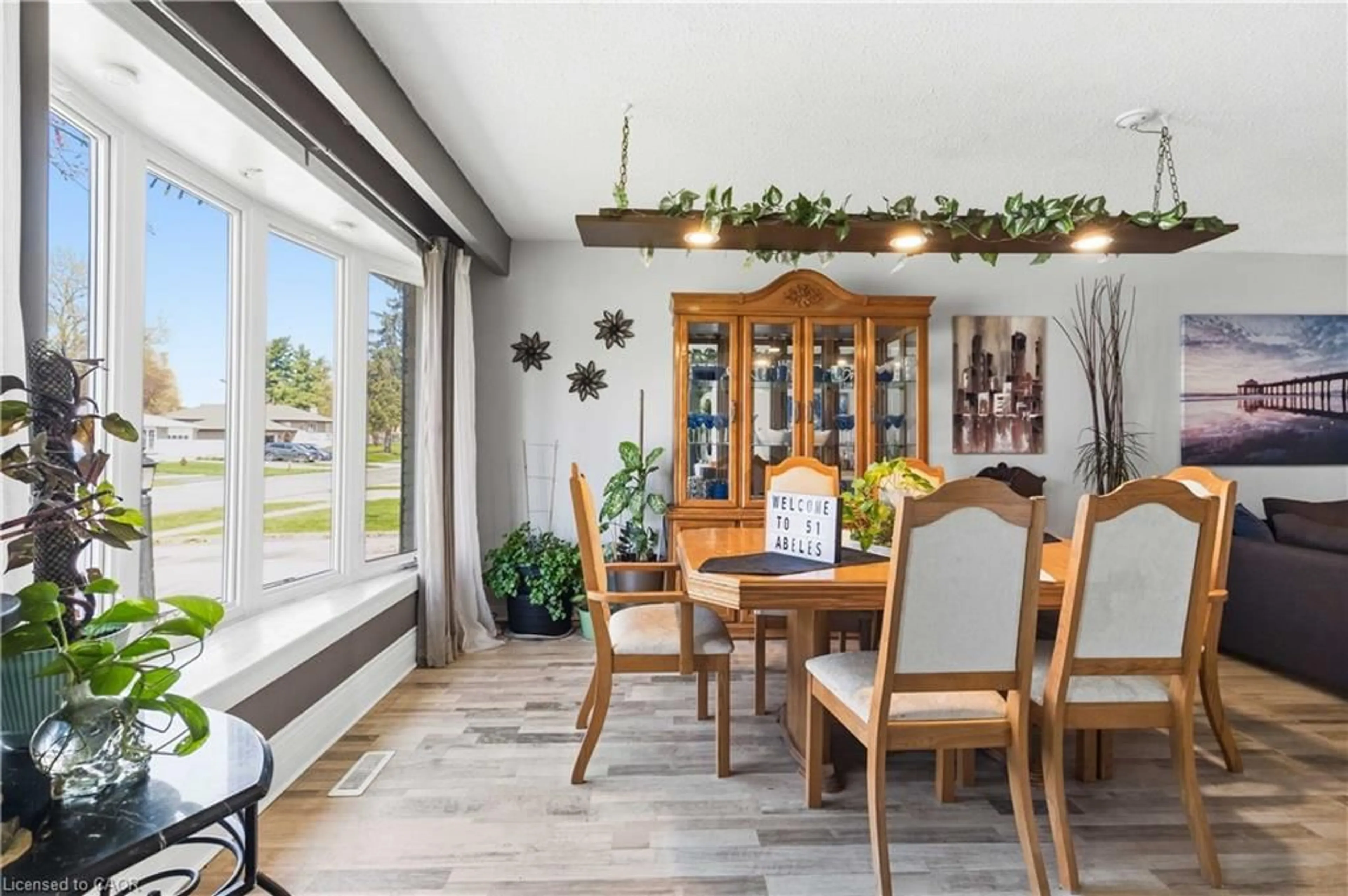 Dining room, unknown for 51 Abeles Ave, Paris Ontario N3L 3N8