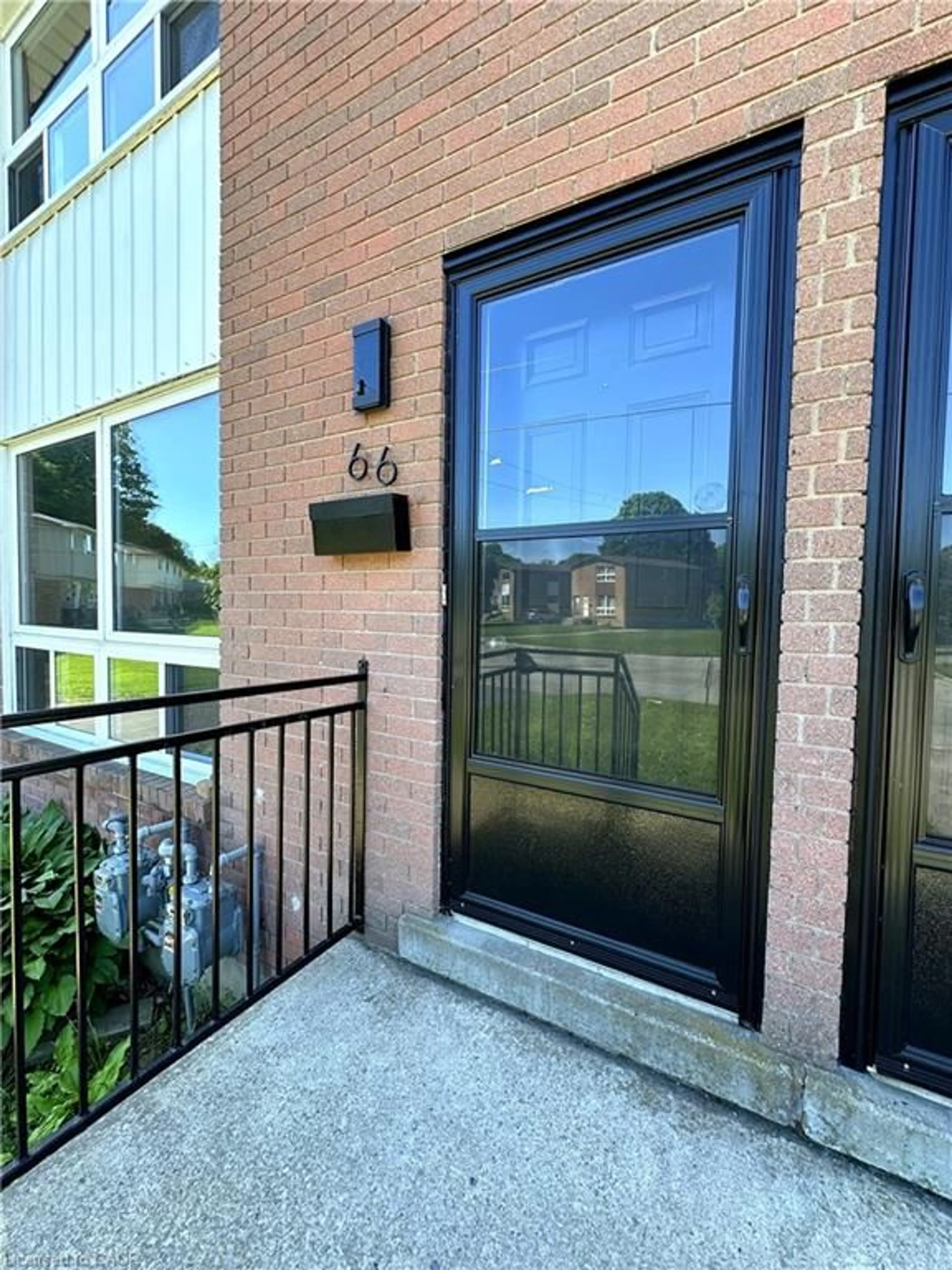 Unknown for 64-66 Oakwood Ave, Simcoe Ontario N3Y 1H6