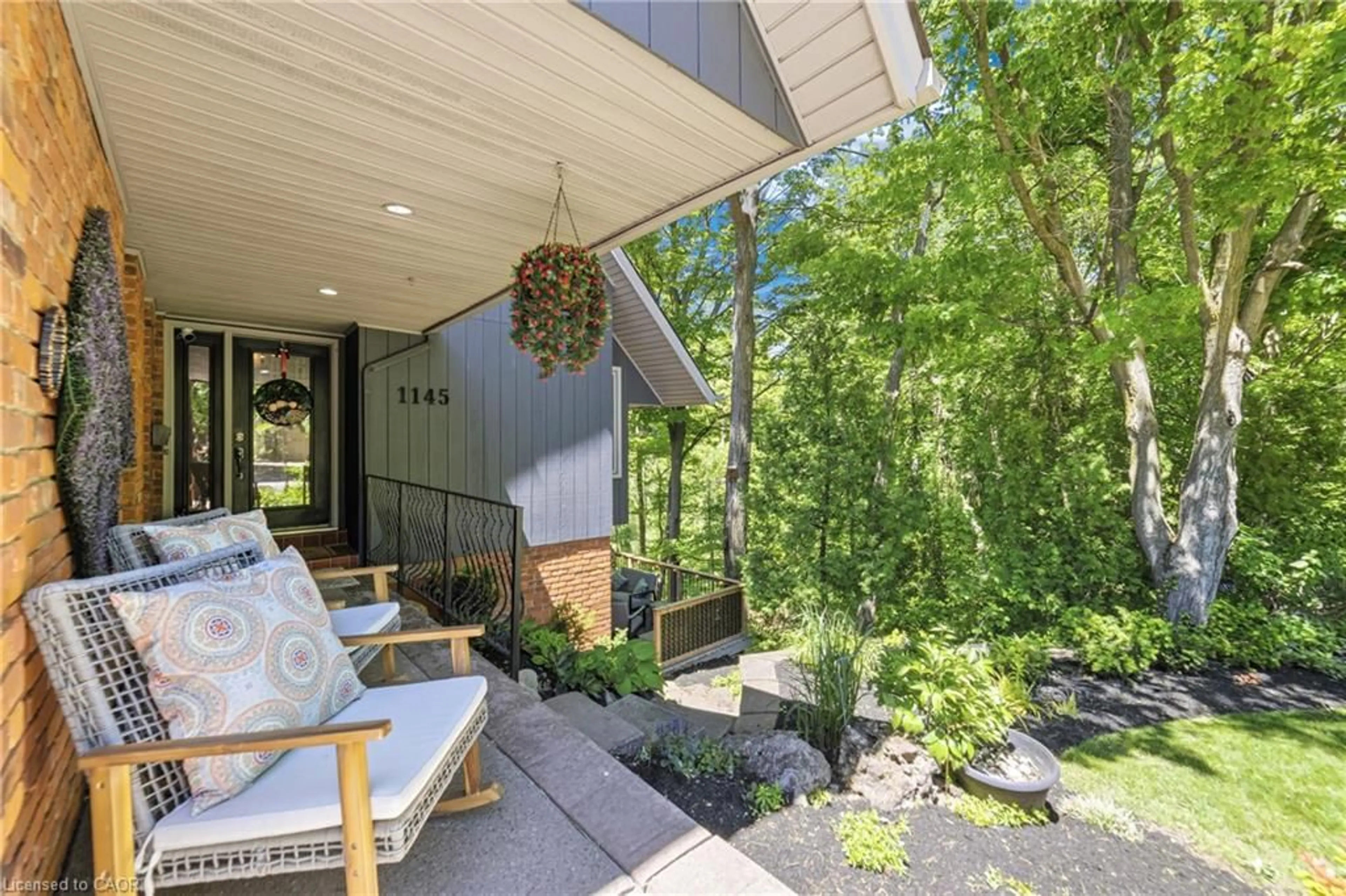 Patio, unknown for 1145 Forestvale Dr, Burlington Ontario L7P 3G6