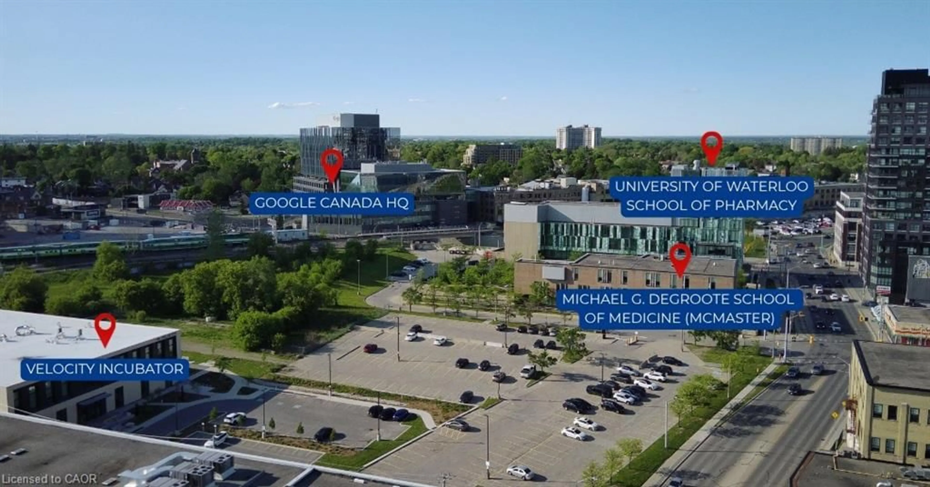 A pic from outside/outdoor area/front of a property/back of a property/a pic from drone, unknown for 27 Oak St, Kitchener Ontario N2G 1L4