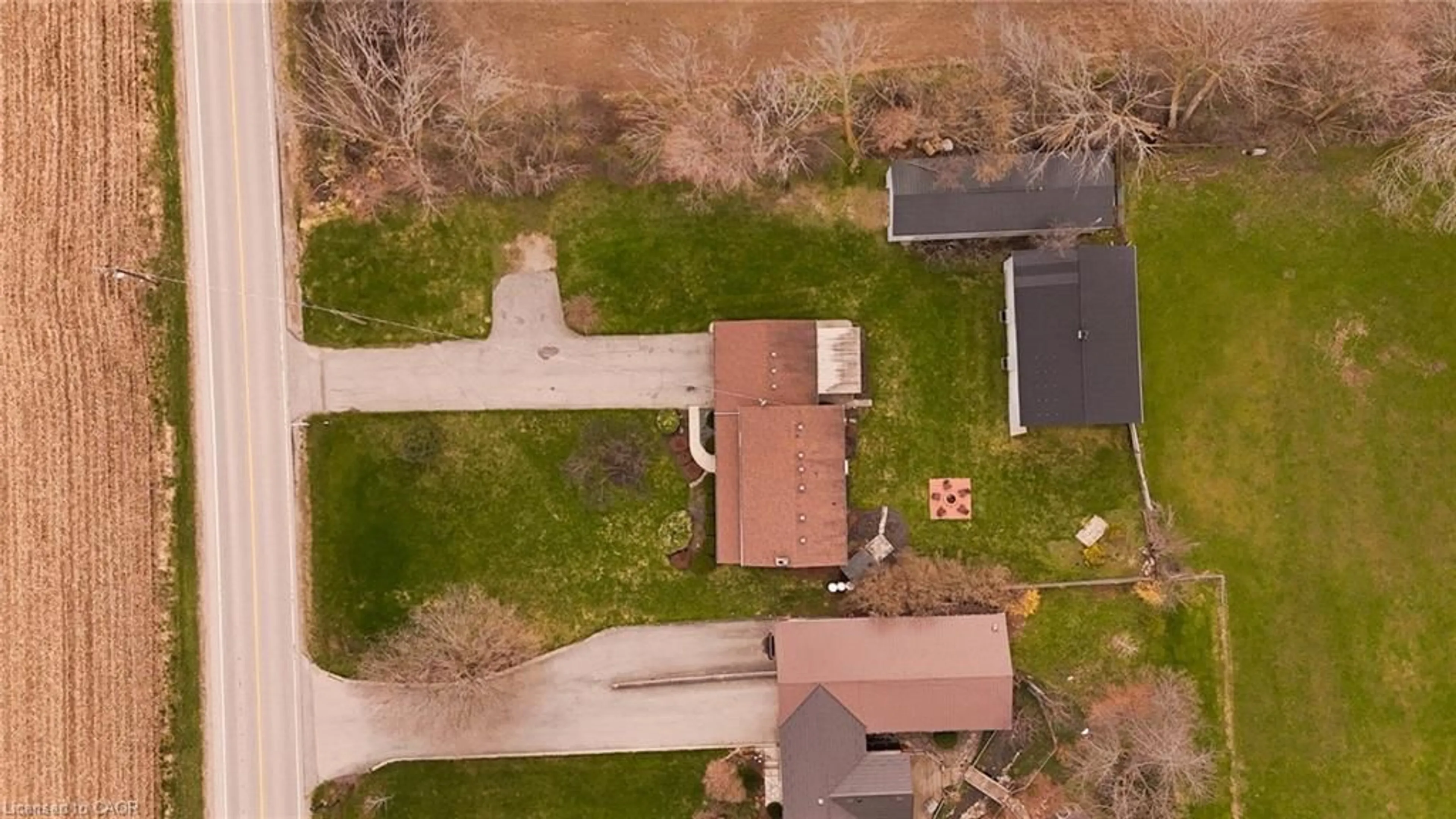 A pic from outside/outdoor area/front of a property/back of a property/a pic from drone, street for 7776 Mill Rd, Guelph Ontario N1H 6J1