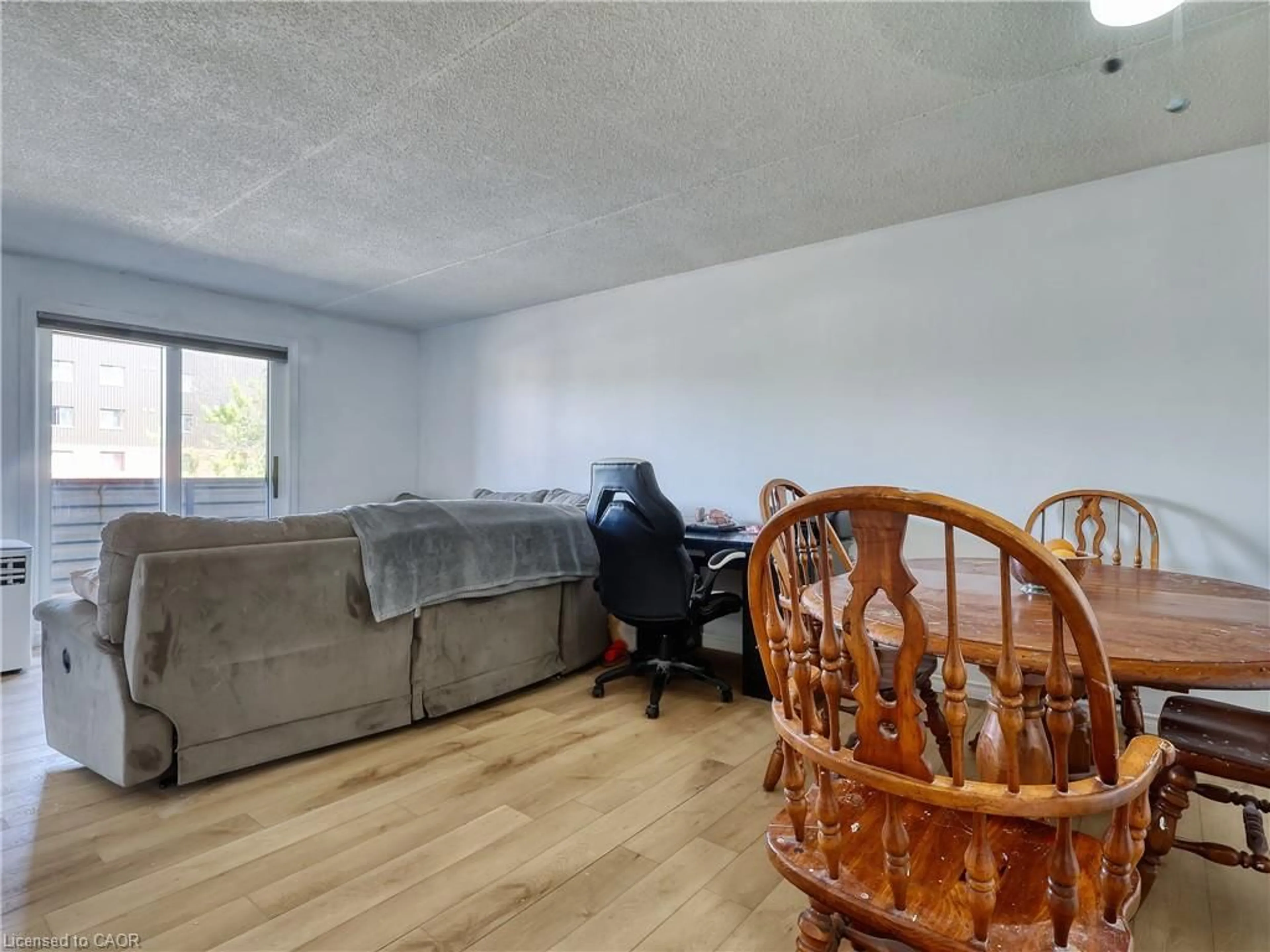 A pic of a room for 72 Main St #211, Port Colborne Ontario L3K 5Z8