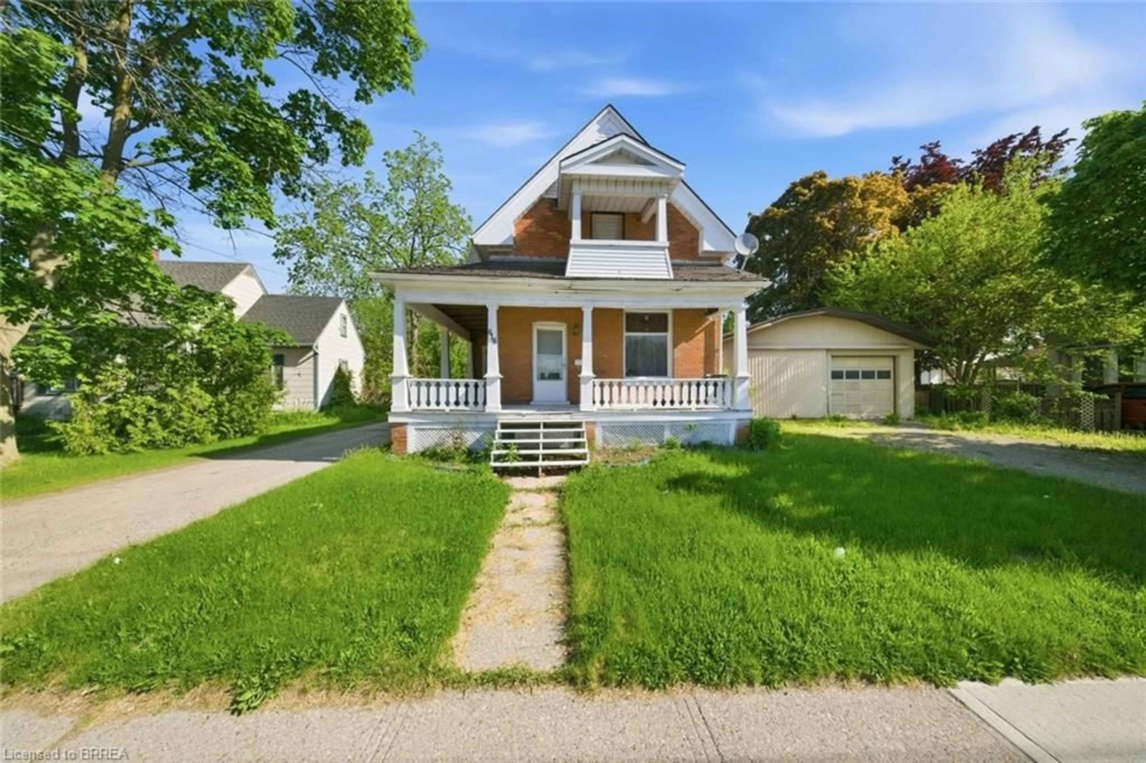 Unknown for 816 Colborne St, Brantford Ontario N3S 3S4