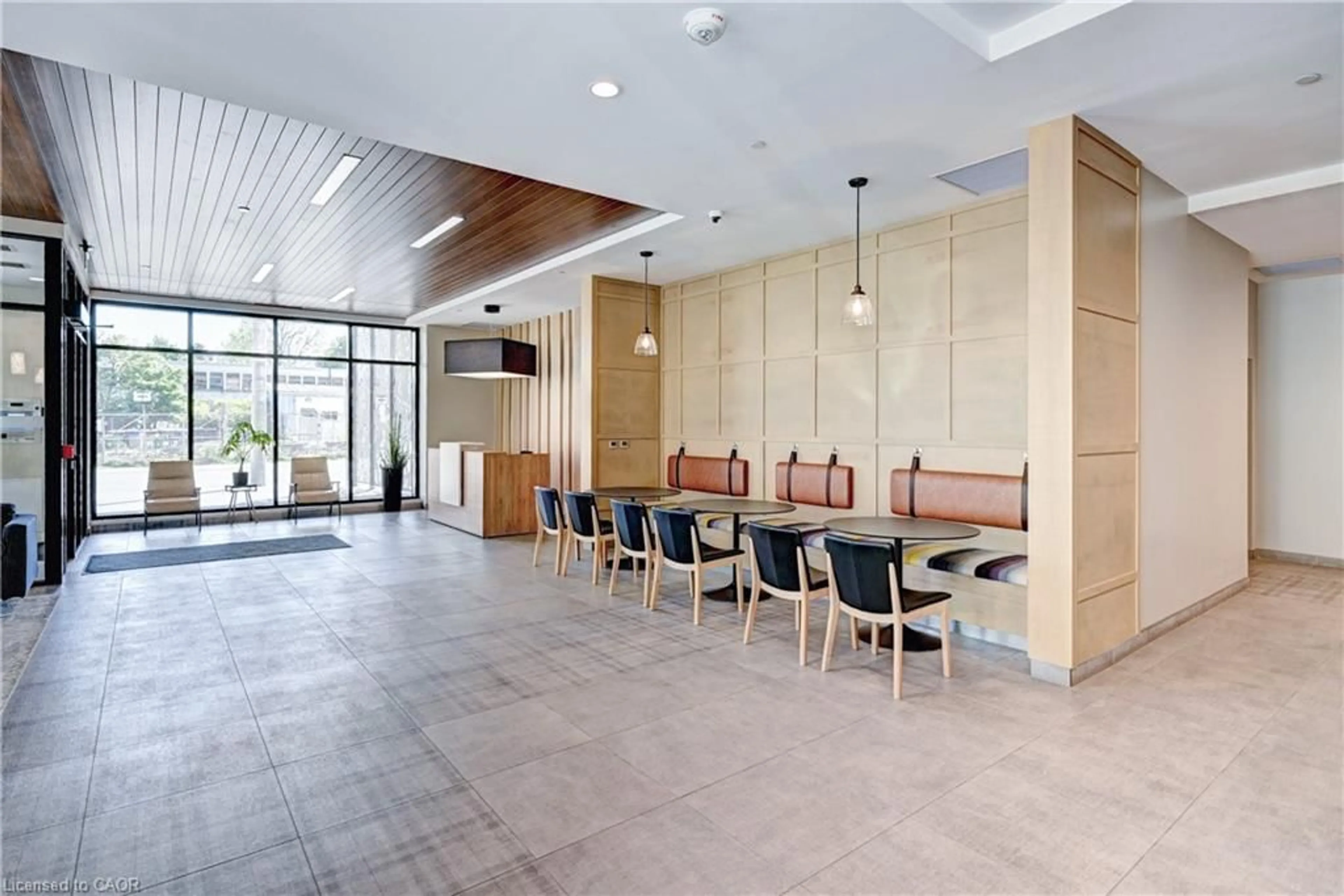 Lobby for 108 Garment St #310, Kitchener Ontario N2G 0E2