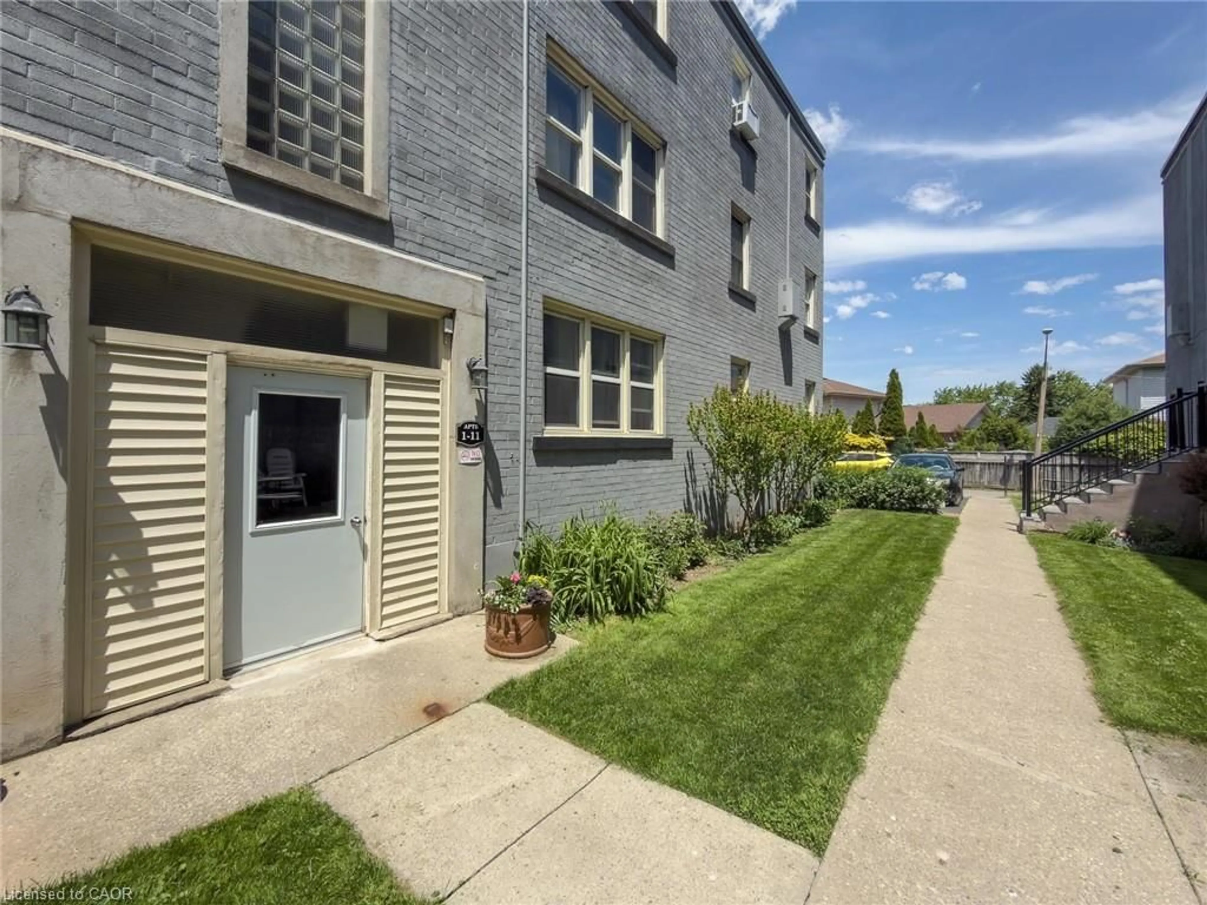Unknown for 1755 King St #9, Hamilton Ontario L9K 1V6