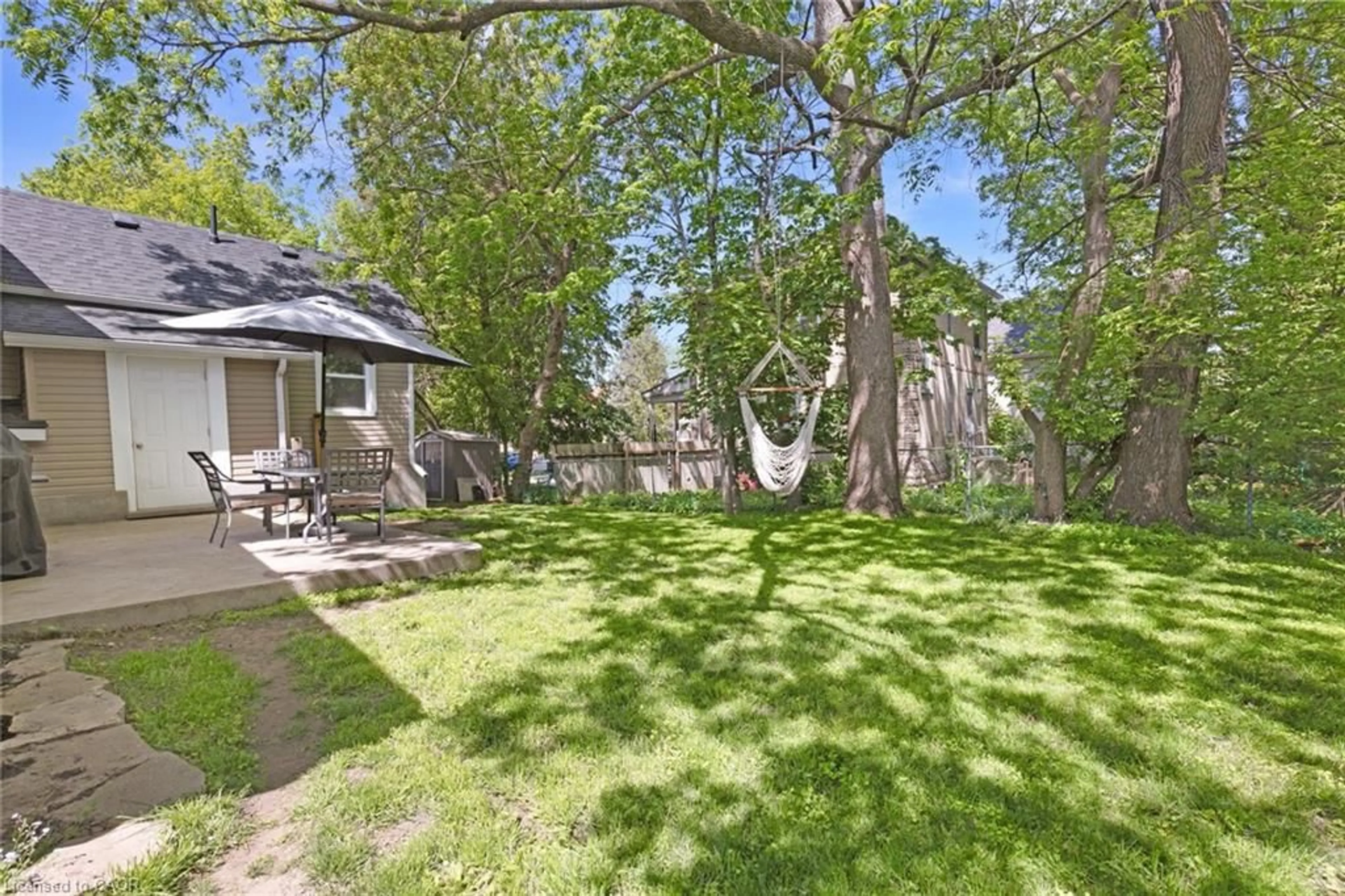 Patio, unknown for 42 Beale St, Woodstock Ontario N4S 6W9