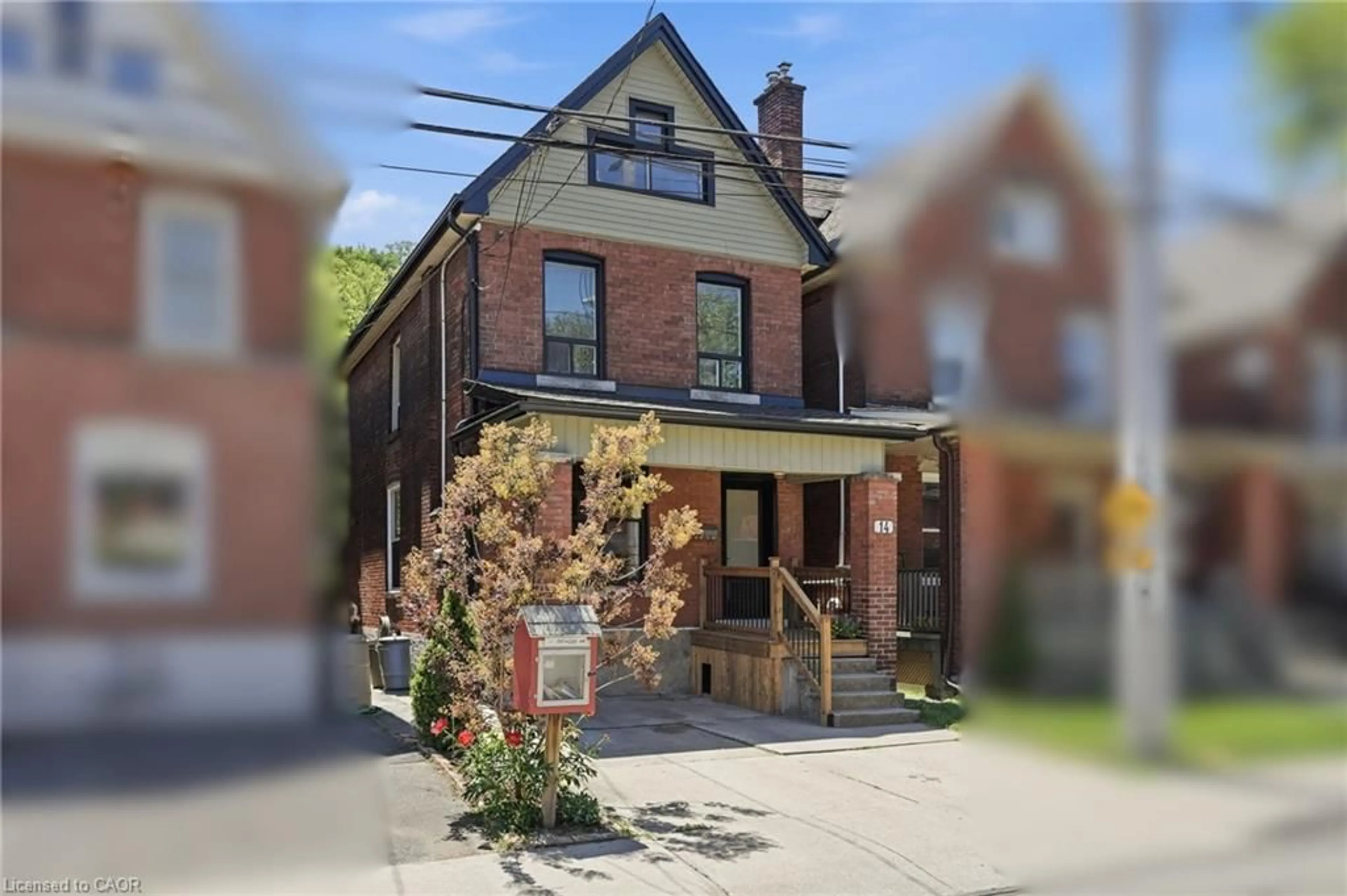 Home with brick exterior material, street for 14 Cumberland Ave, Hamilton Ontario L8M 1Y7